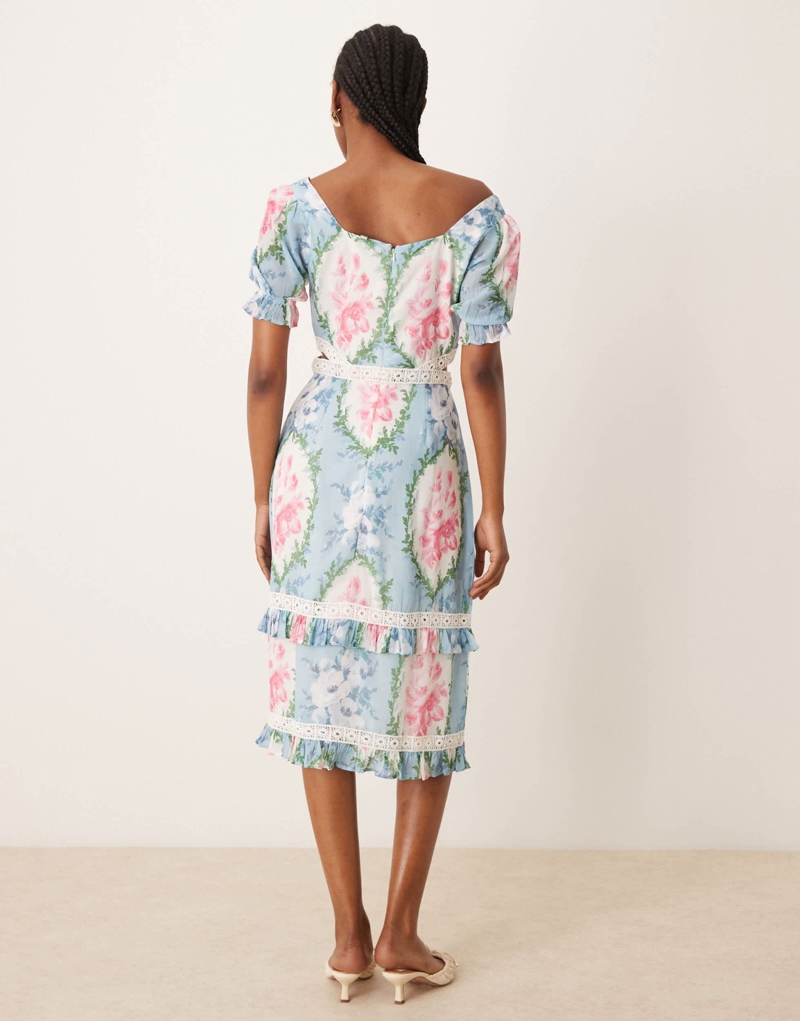 Hope & Ivy puff sleeve midi dress in baby blue floral - ASOS Sample Sale