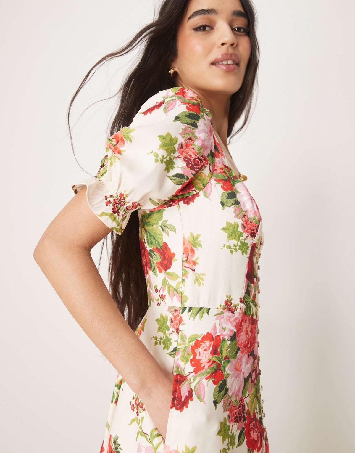 Hope & Ivy square neck open back midi dress in white red floral - ASOS Sample Sale