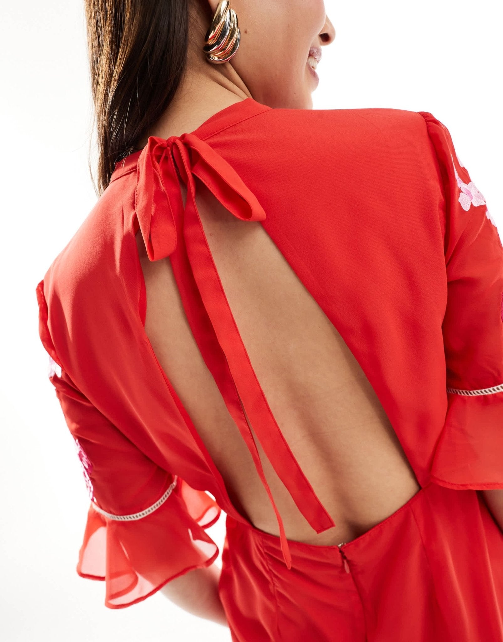 Hope & Ivy tiered midi dress with peplum in red with white embroidery - ASOS Sample Sale