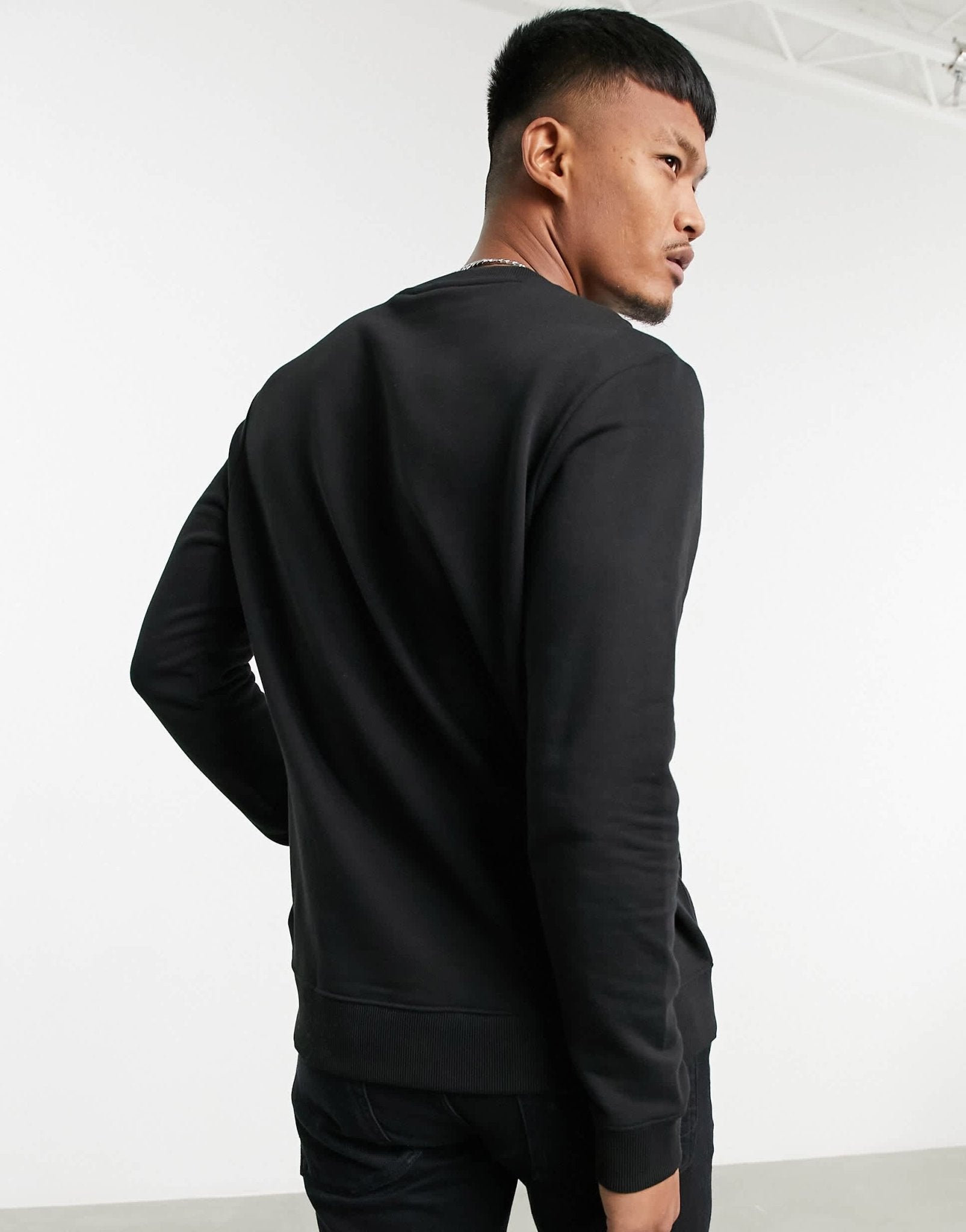 Hugo Diragol box logo sweat in black - ASOS Sample Sale