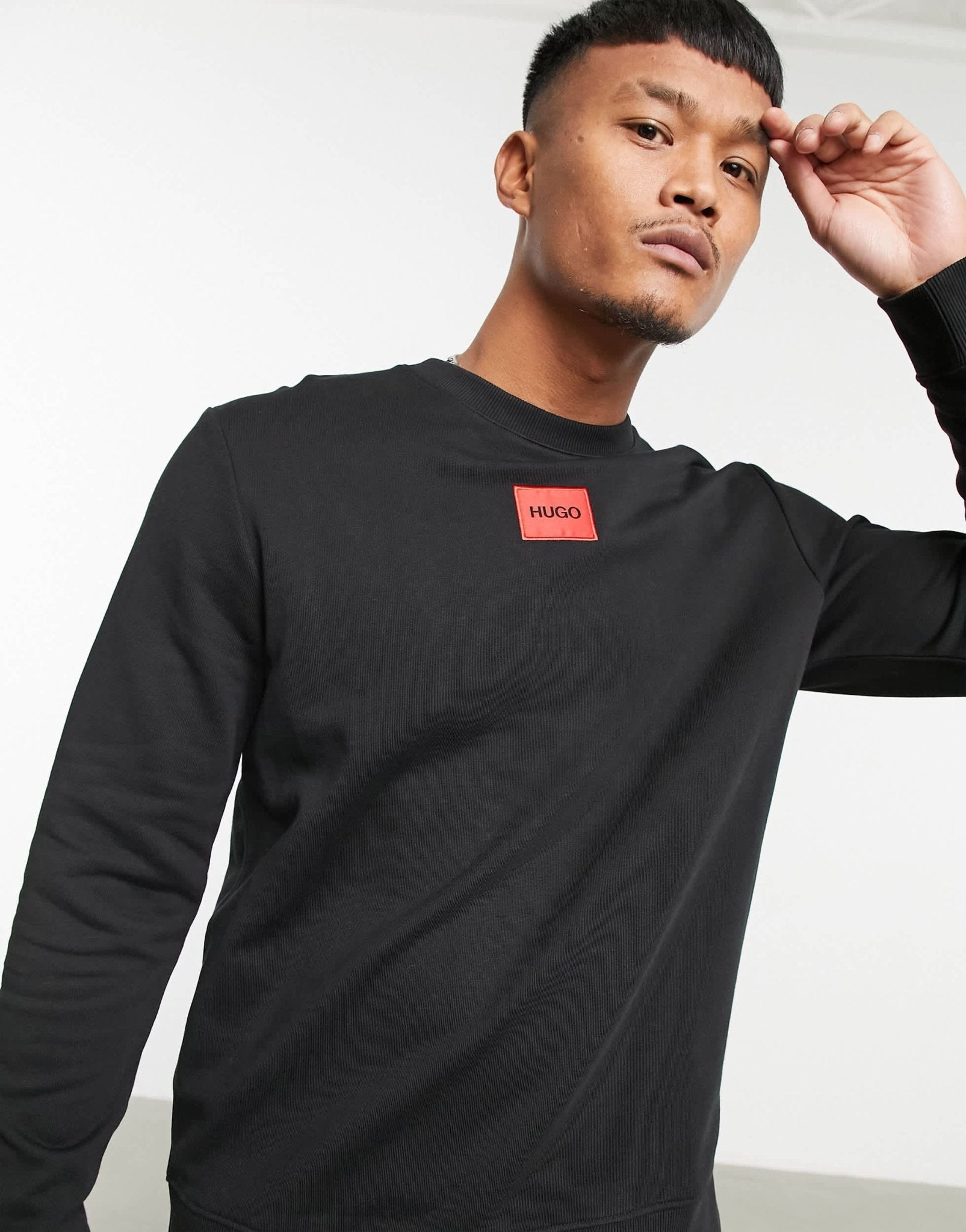 Hugo Diragol box logo sweat in black - ASOS Sample Sale