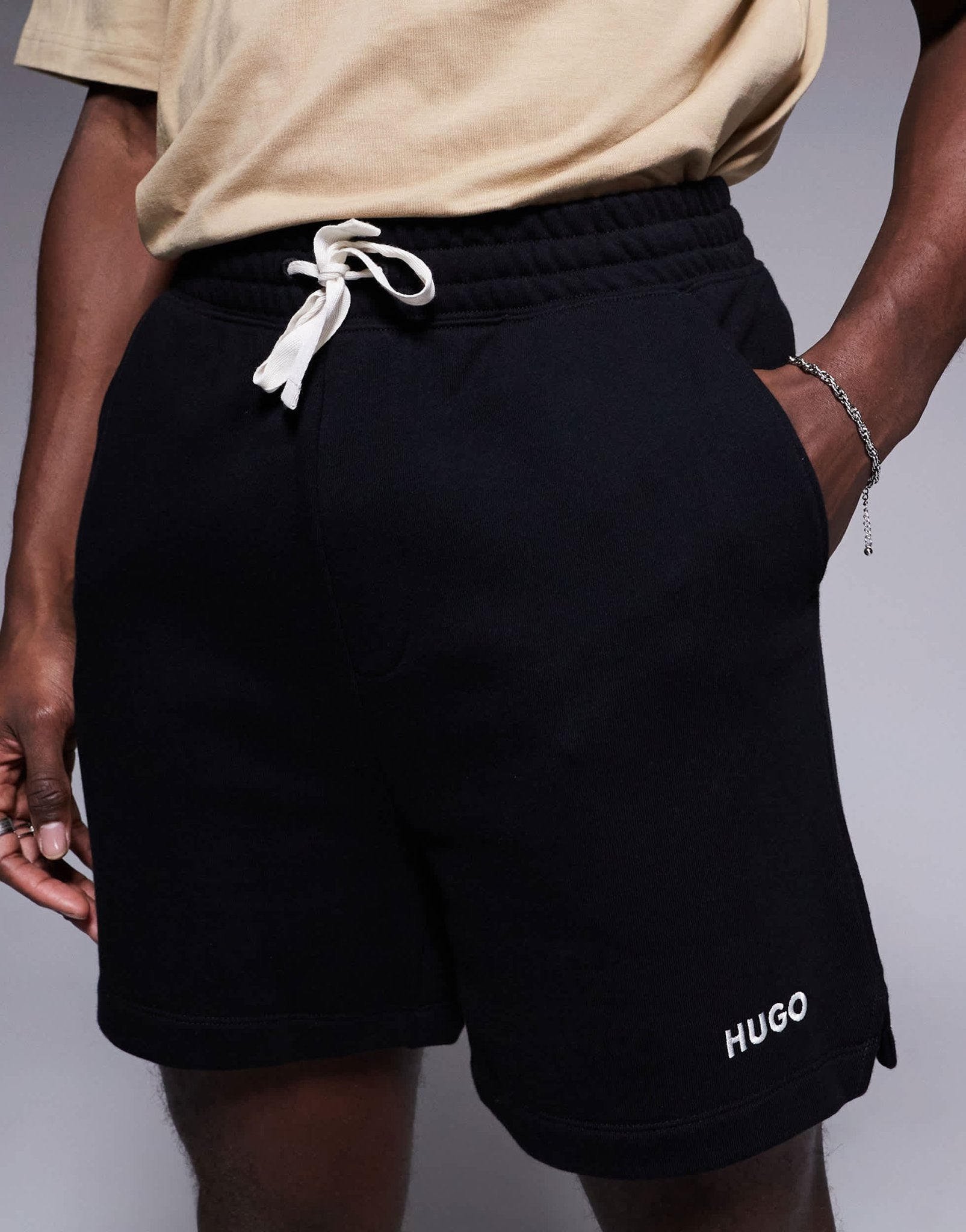 HUGO RED Dulasho logo relaxed fit sweat shorts in black CO-ORD - ASOS Sample Sale