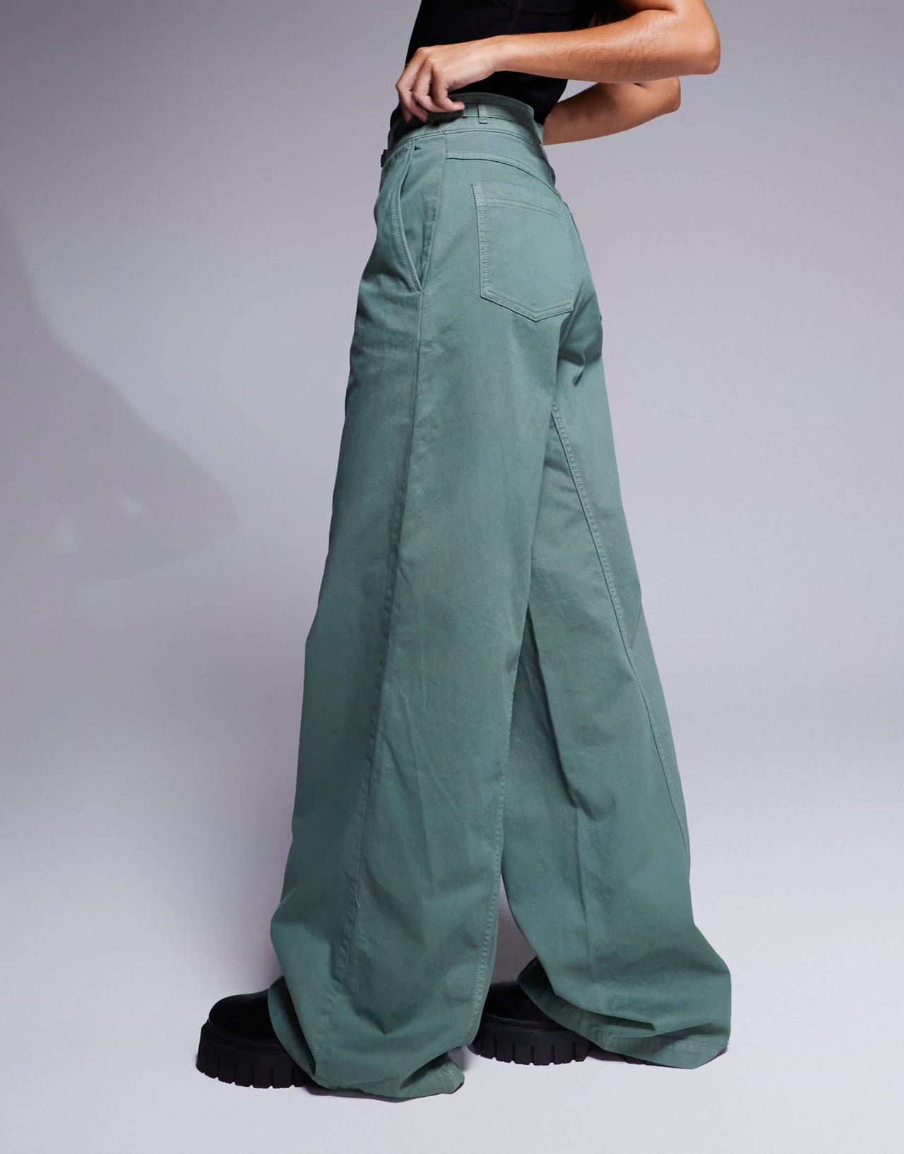 HUGO Red hansana trousers with belt in green - ASOS Sample Sale