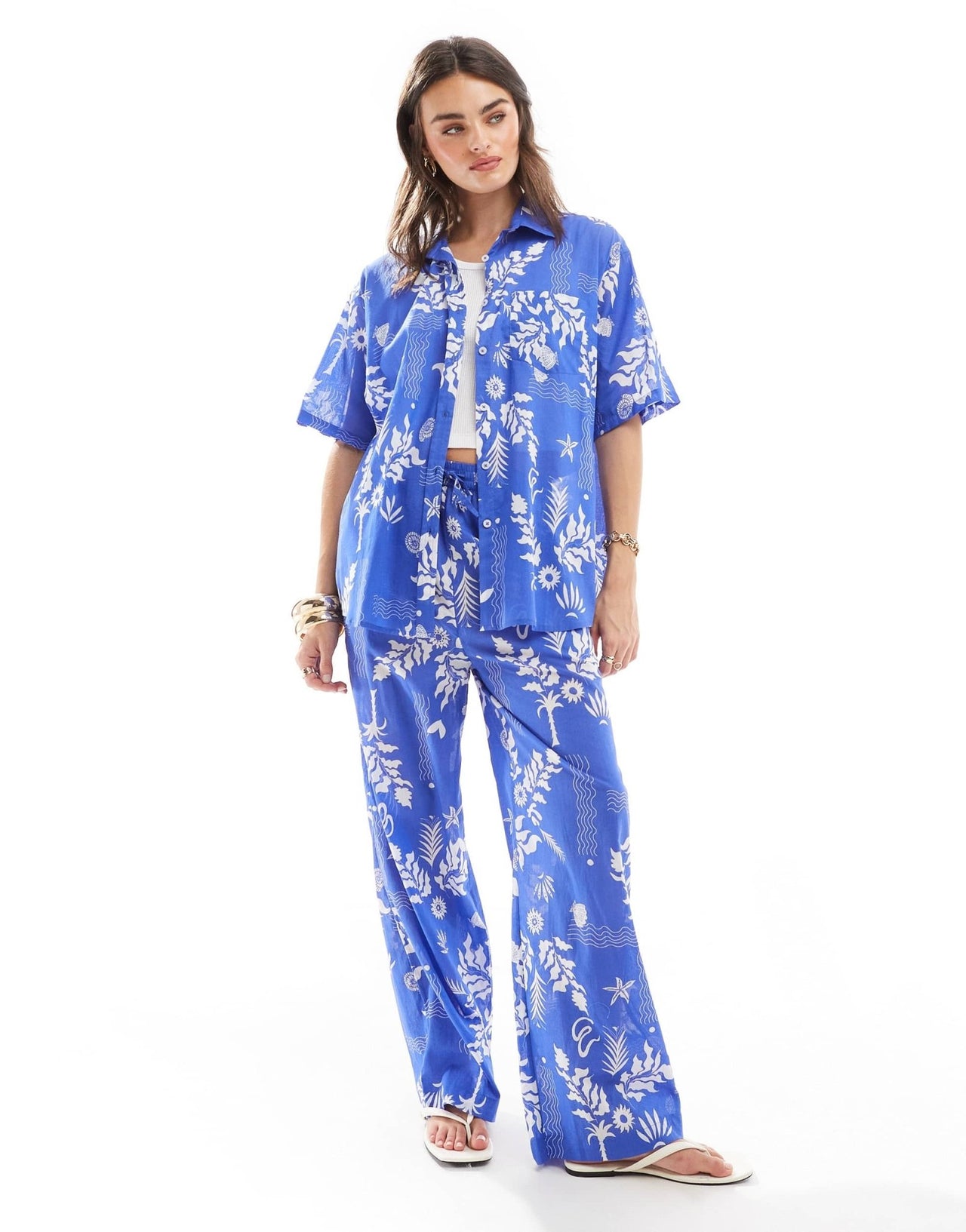 Iisla & Bird resort oversized printed beach shirt co - ord in blue - ASOS Sample Sale