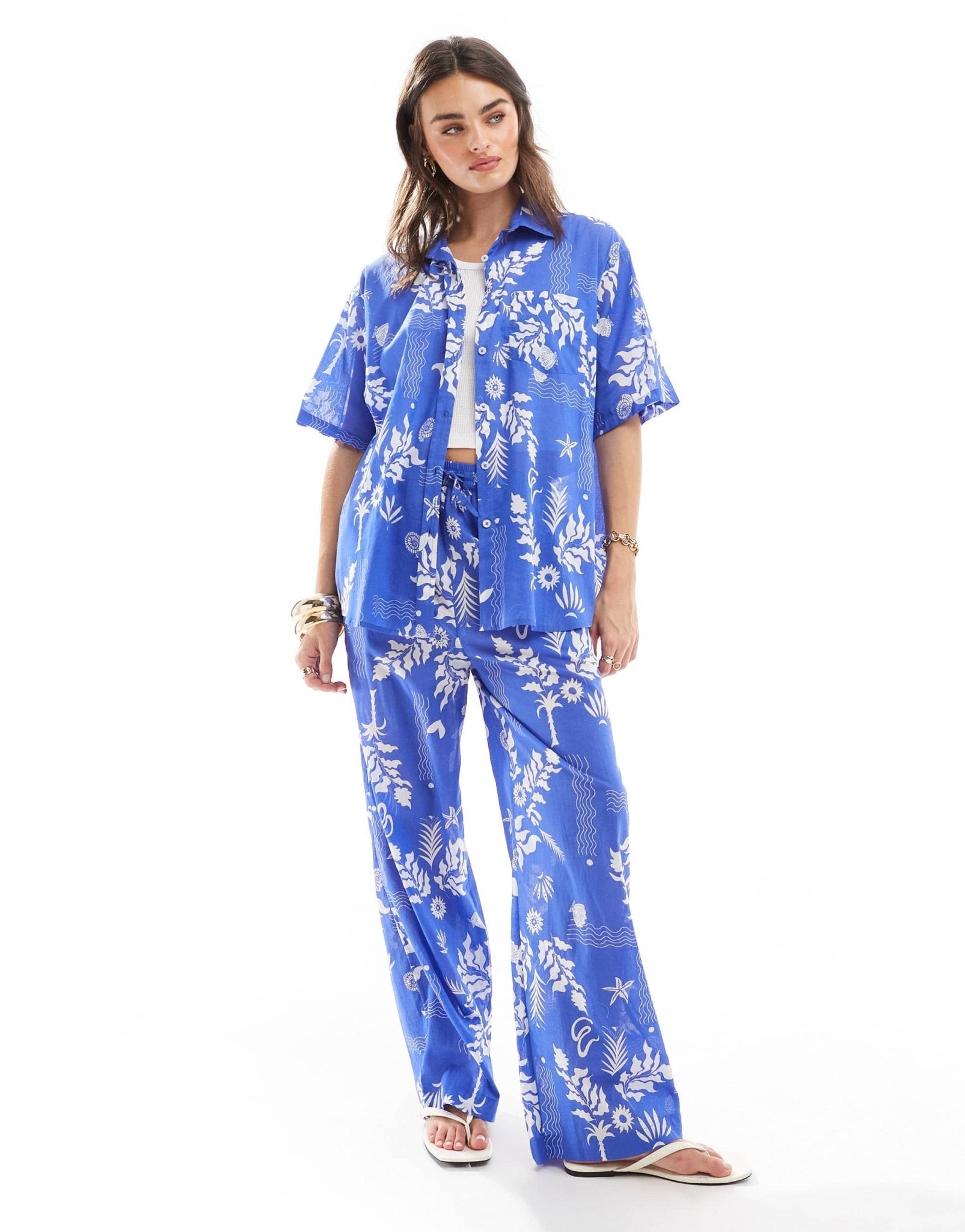 Iisla & Bird resort oversized printed beach shirt co - ord in blue - ASOS Sample Sale
