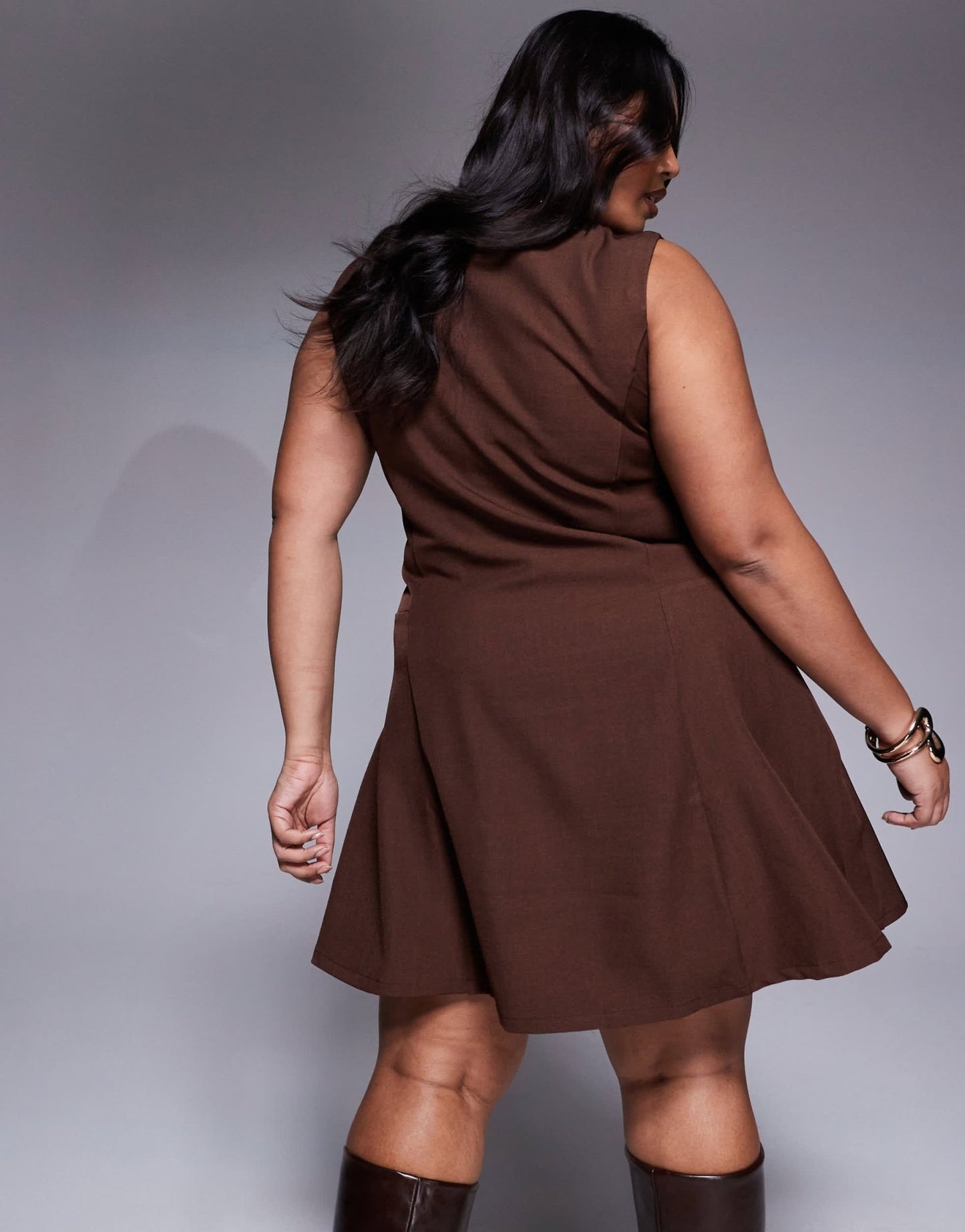 In The Style Plus x Natalya Wright exclusive tailored button down mini dress in chocolate - ASOS Sample Sale