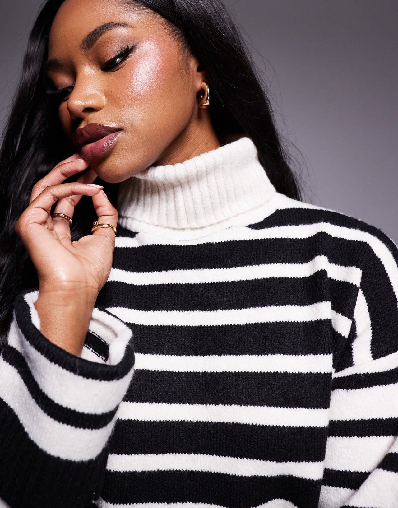 In The Style roll neck wide sleeve jumper in mono stripe - ASOS Sample Sale