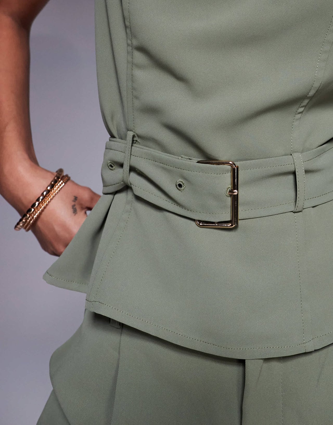 In The Style x Natalya Wright exclusive tailored bandeau belted top co - ord in khaki - ASOS Sample Sale