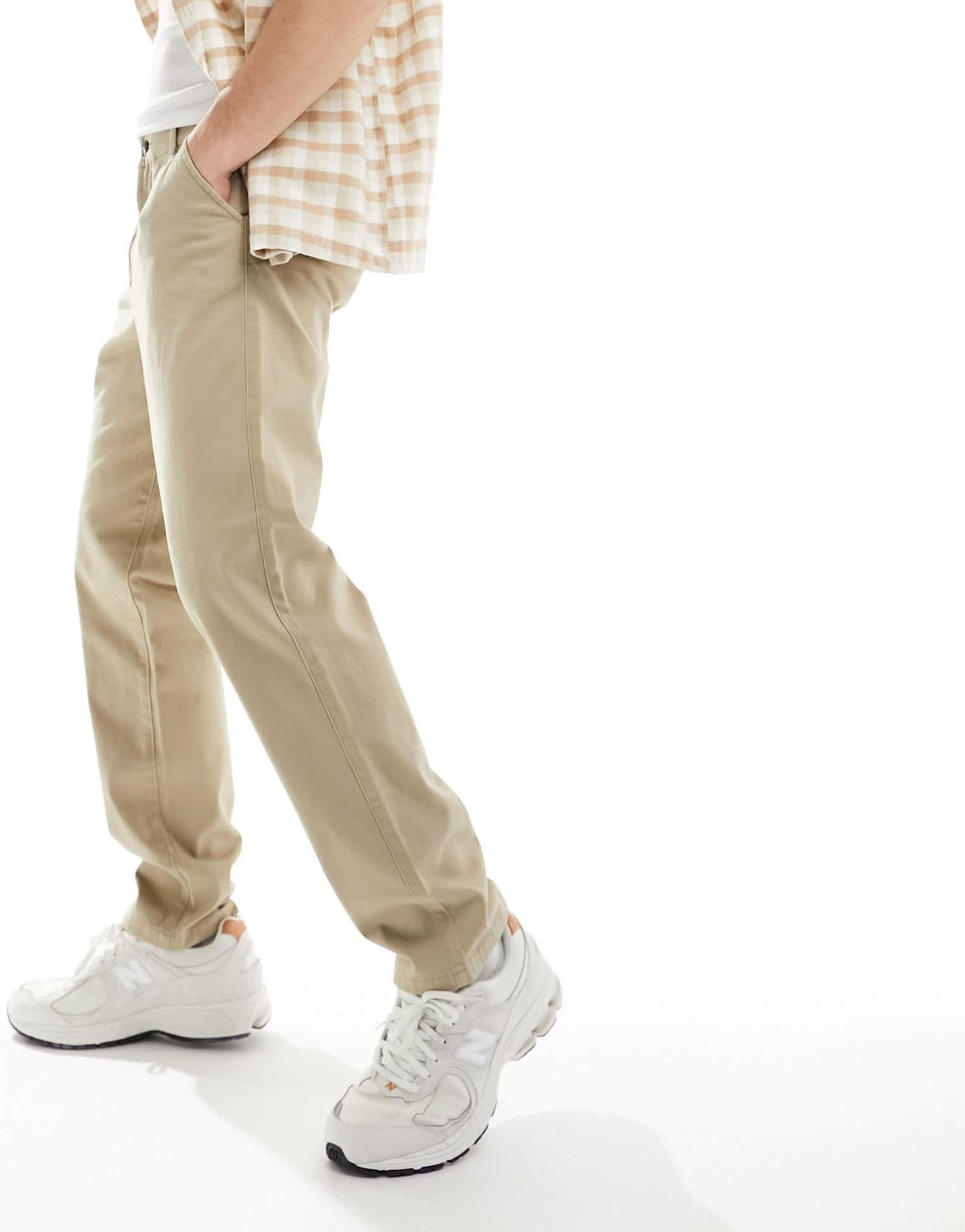 Jack & Jones chino in loose fit beige - ASOS Sample Sale