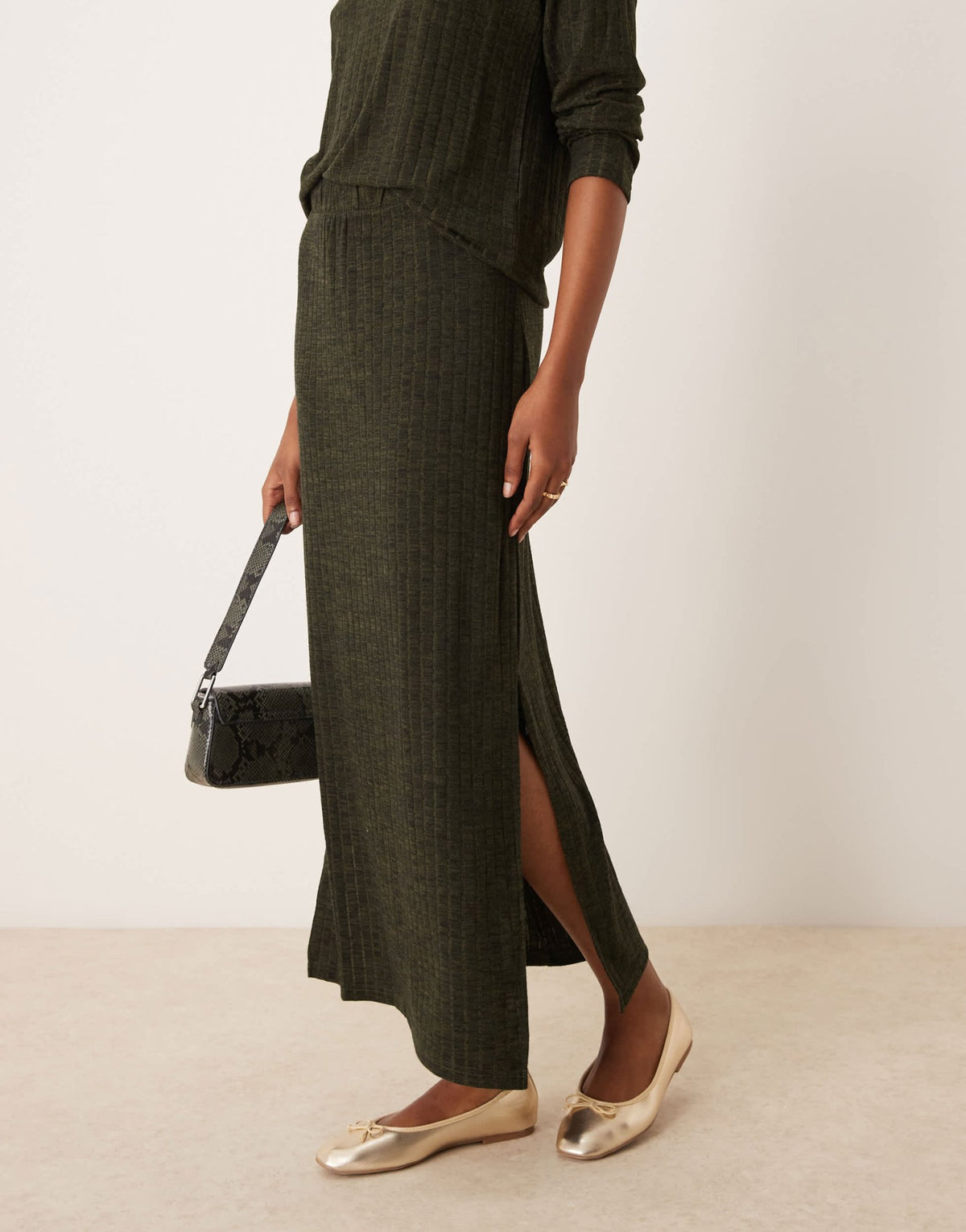 JDY ribbed midi skirt co - ord in khaki - ASOS Sample Sale