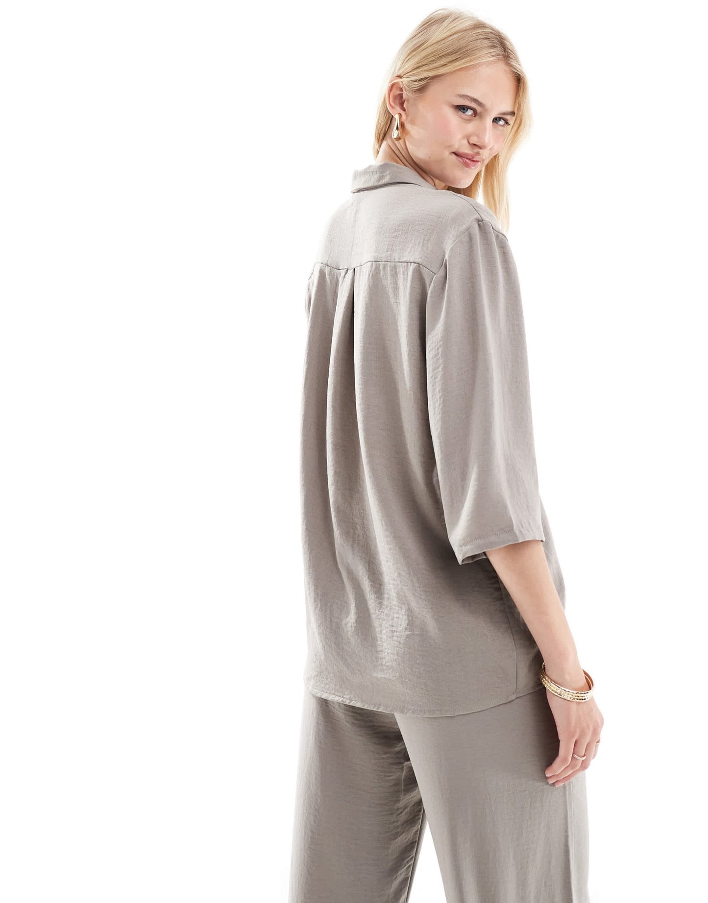 JDY Tall 3/4 sleeve loose shirt co - ord in taupe - ASOS Sample Sale
