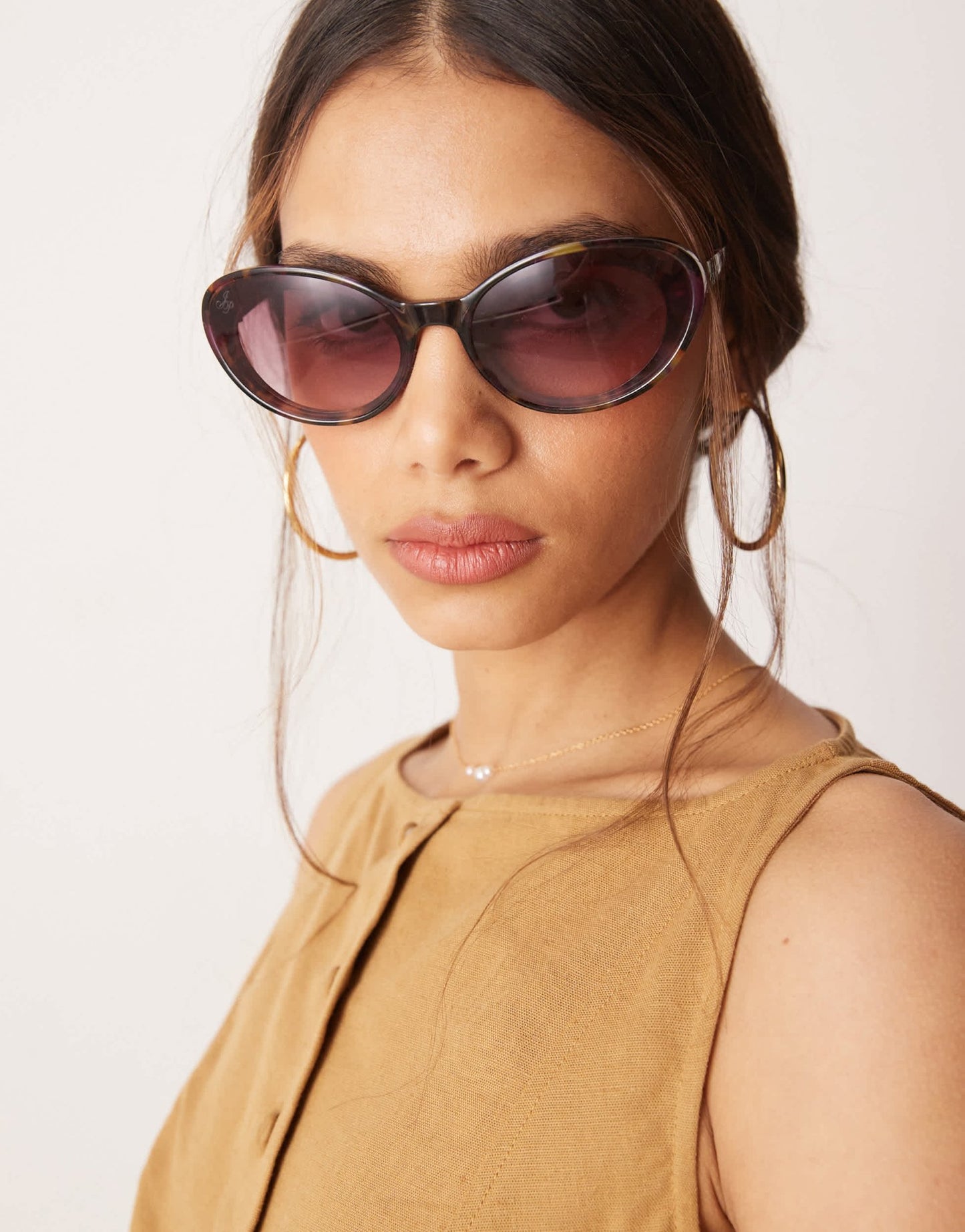 Jeepers Peepers large oval sunglasses in tortoiseshell with pink lens - ASOS Sample Sale