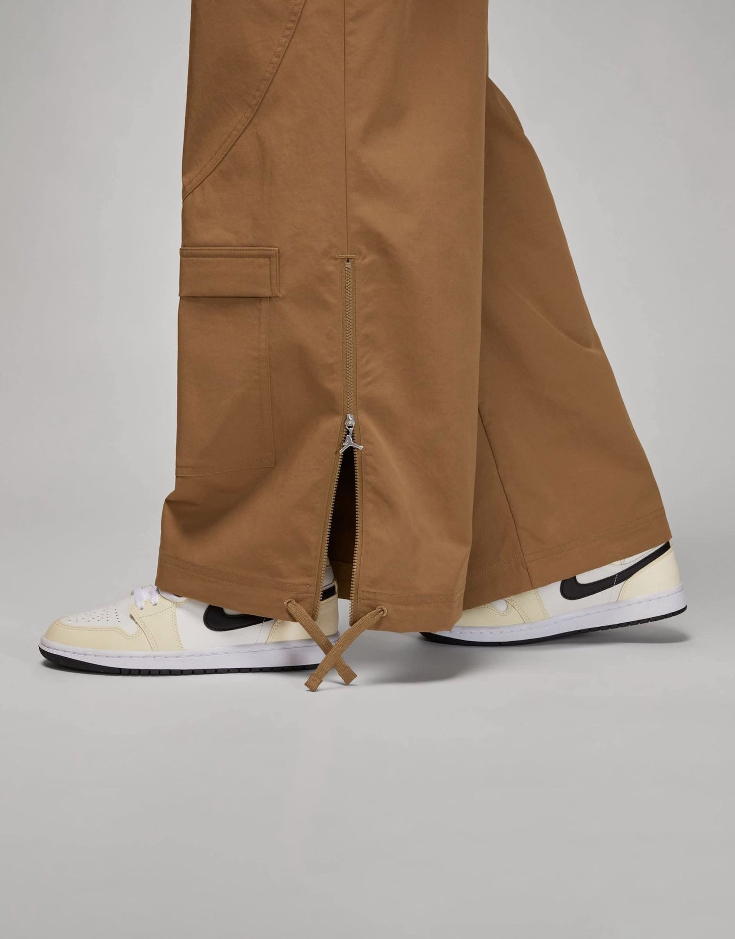 Jordan Chicago cargo trousers in brown - ASOS Sample Sale