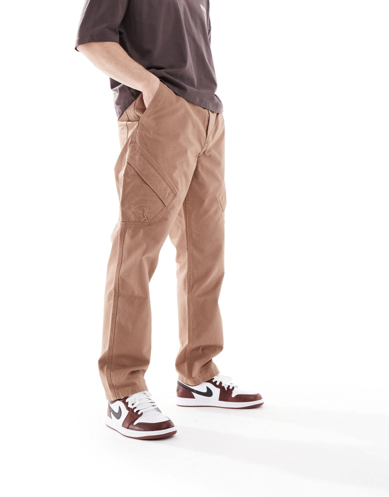 Jordan Chicago trousers in brown - ASOS Sample Sale