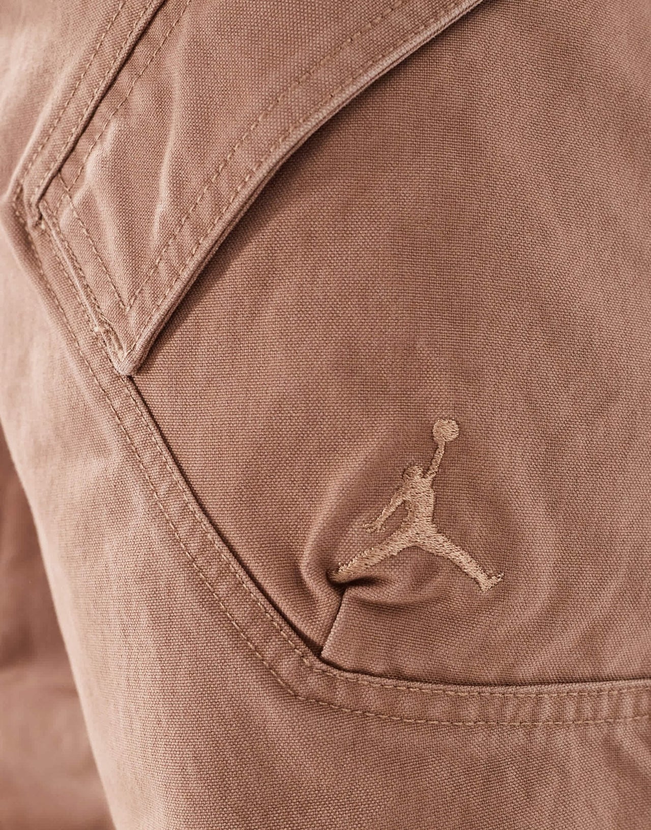 Jordan Chicago trousers in brown - ASOS Sample Sale