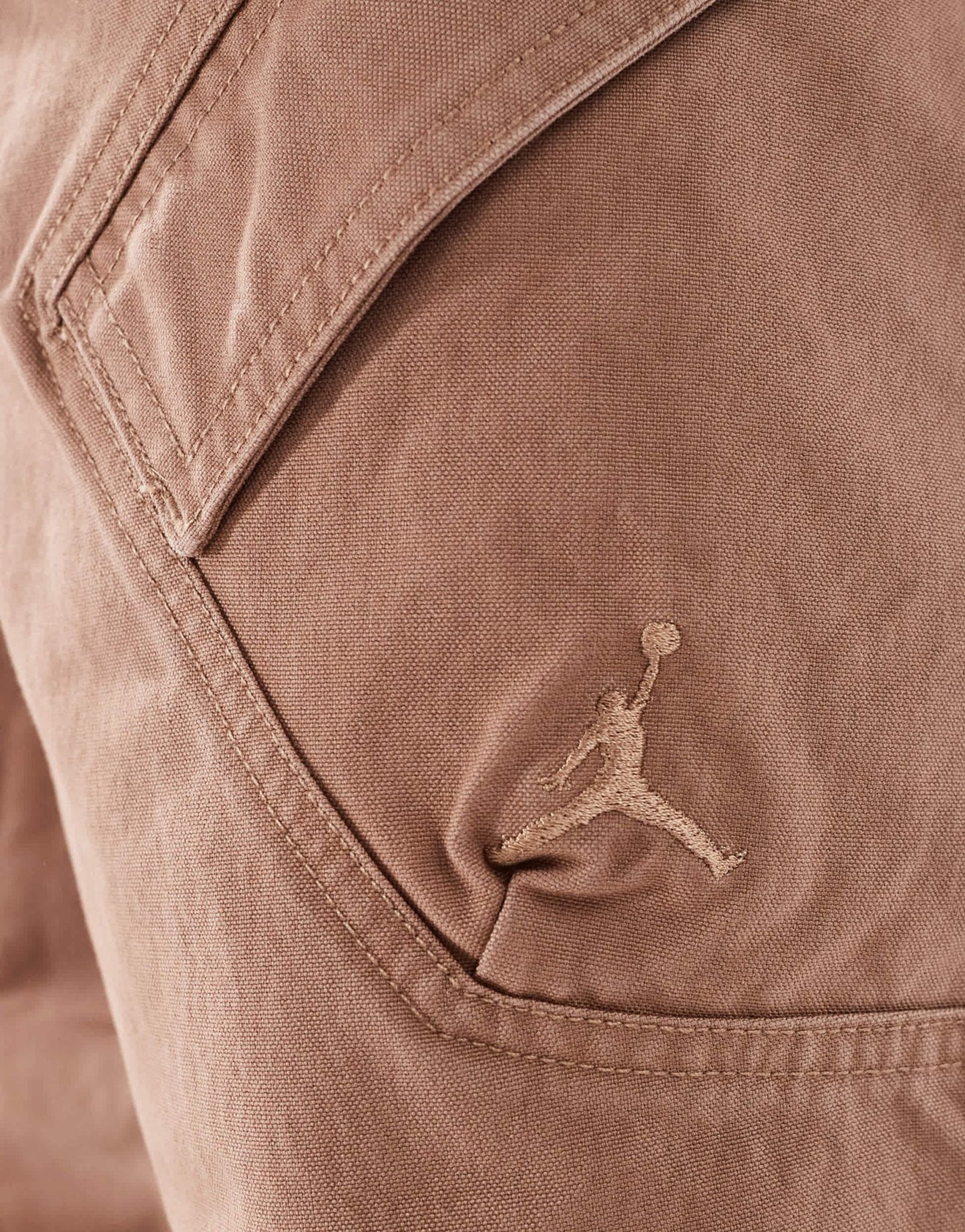 Jordan Chicago trousers in brown - ASOS Sample Sale