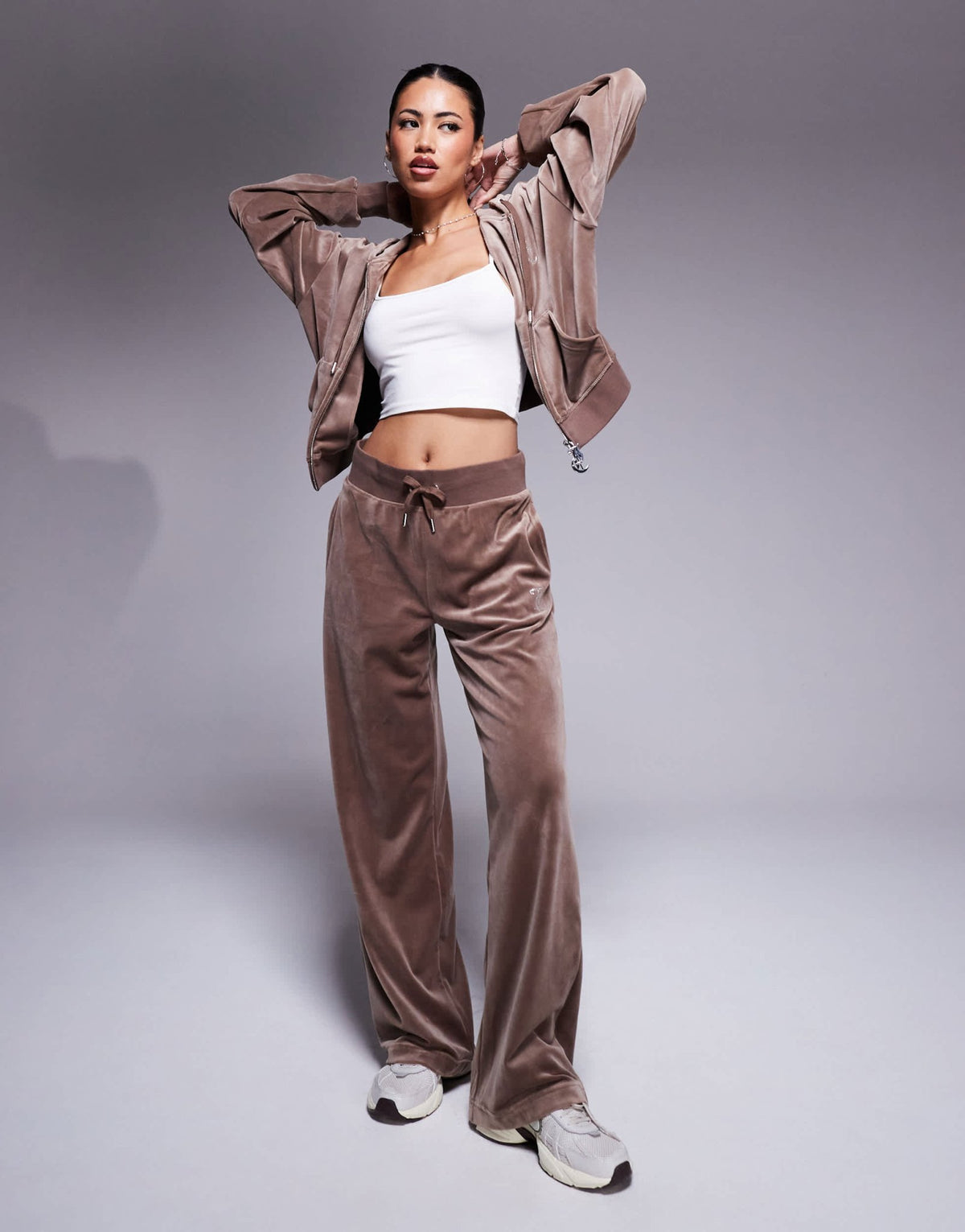 Juicy Couture velour wide leg joggers in latte brown exclusive to asos - ASOS Sample Sale