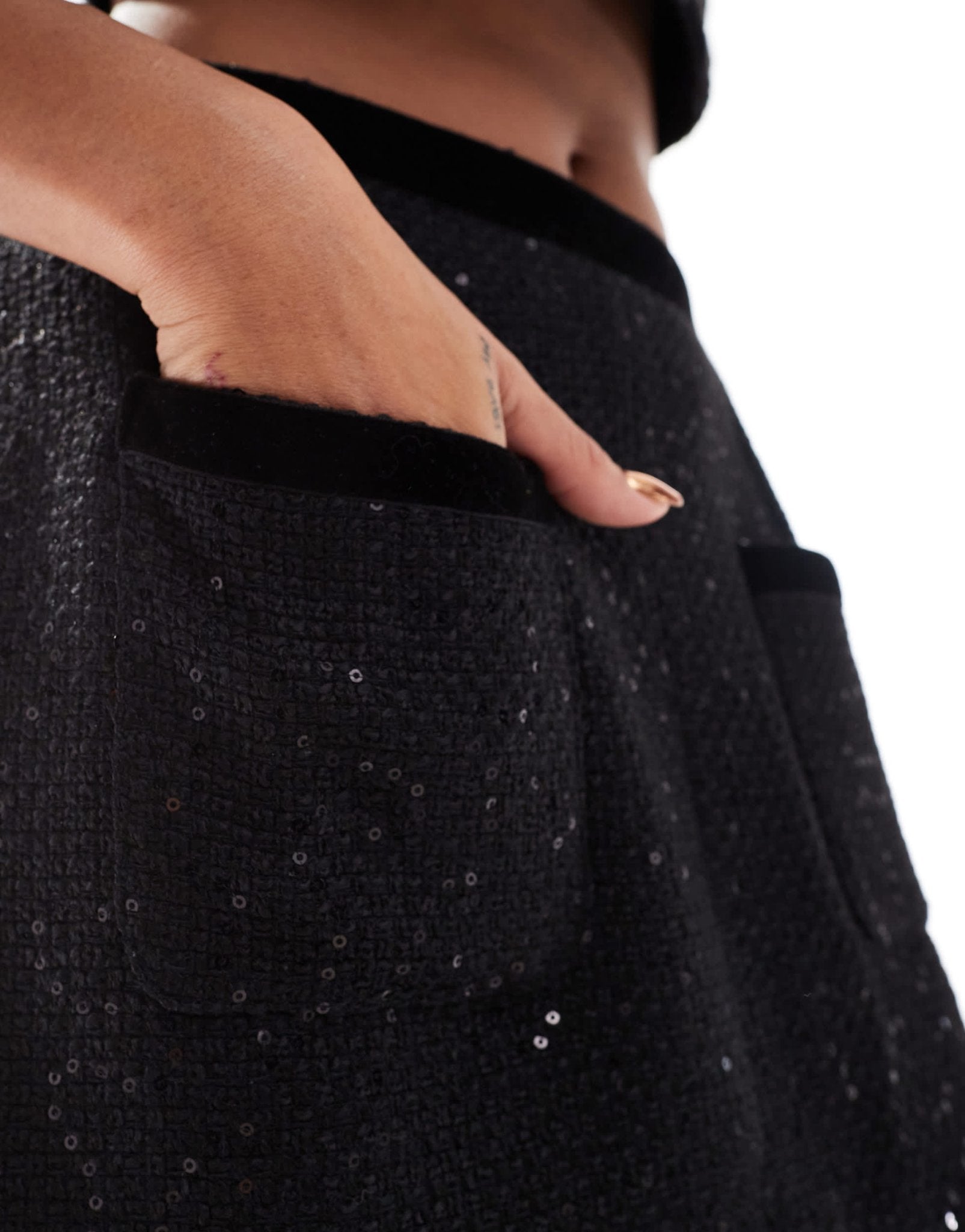 Kaiia exclusive boucle split front pocket detail maxi skirt co - ord in black - ASOS Sample Sale