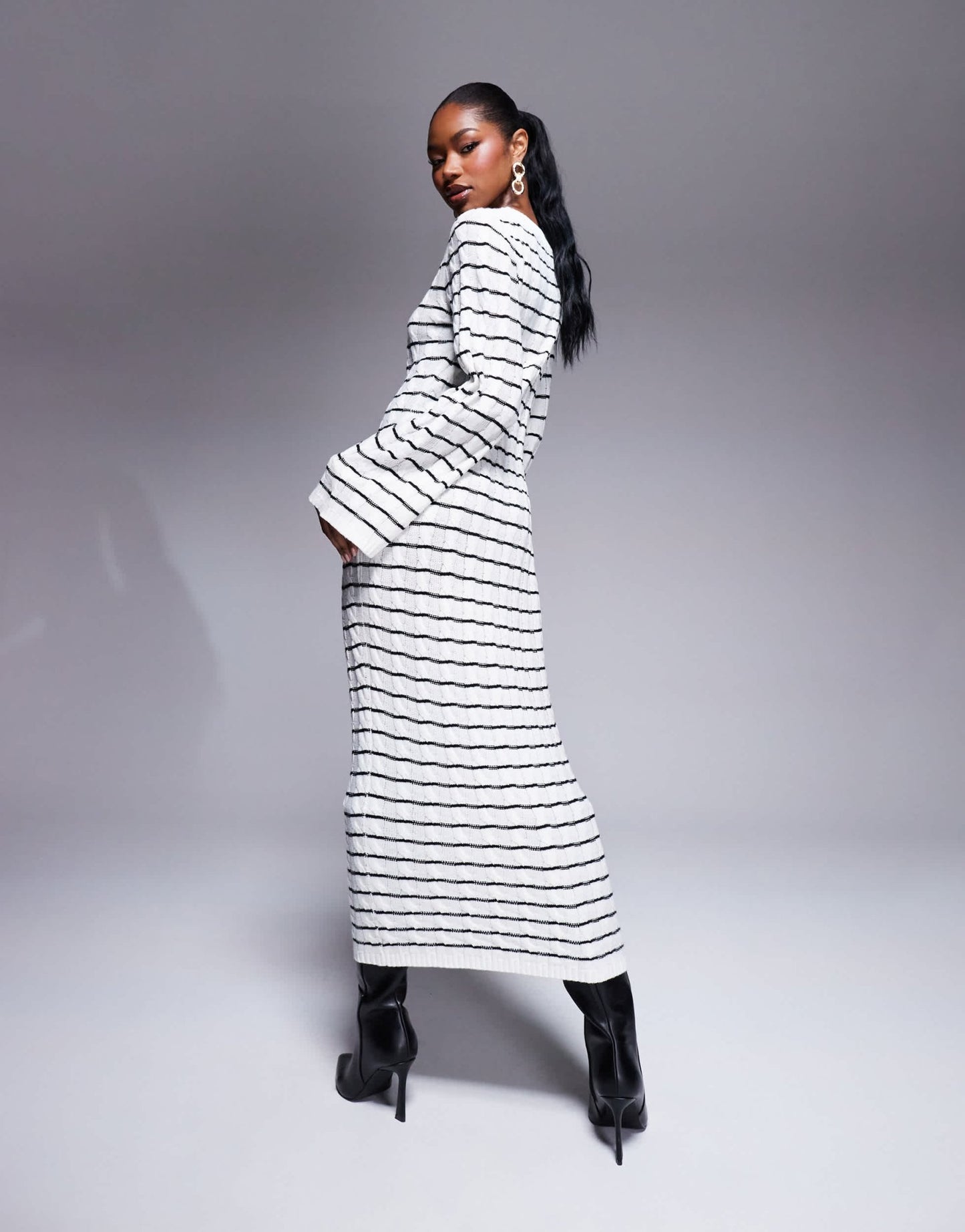 Kaiia exclusive knitted maxi jumper dress in black and cream stripe - ASOS Sample Sale