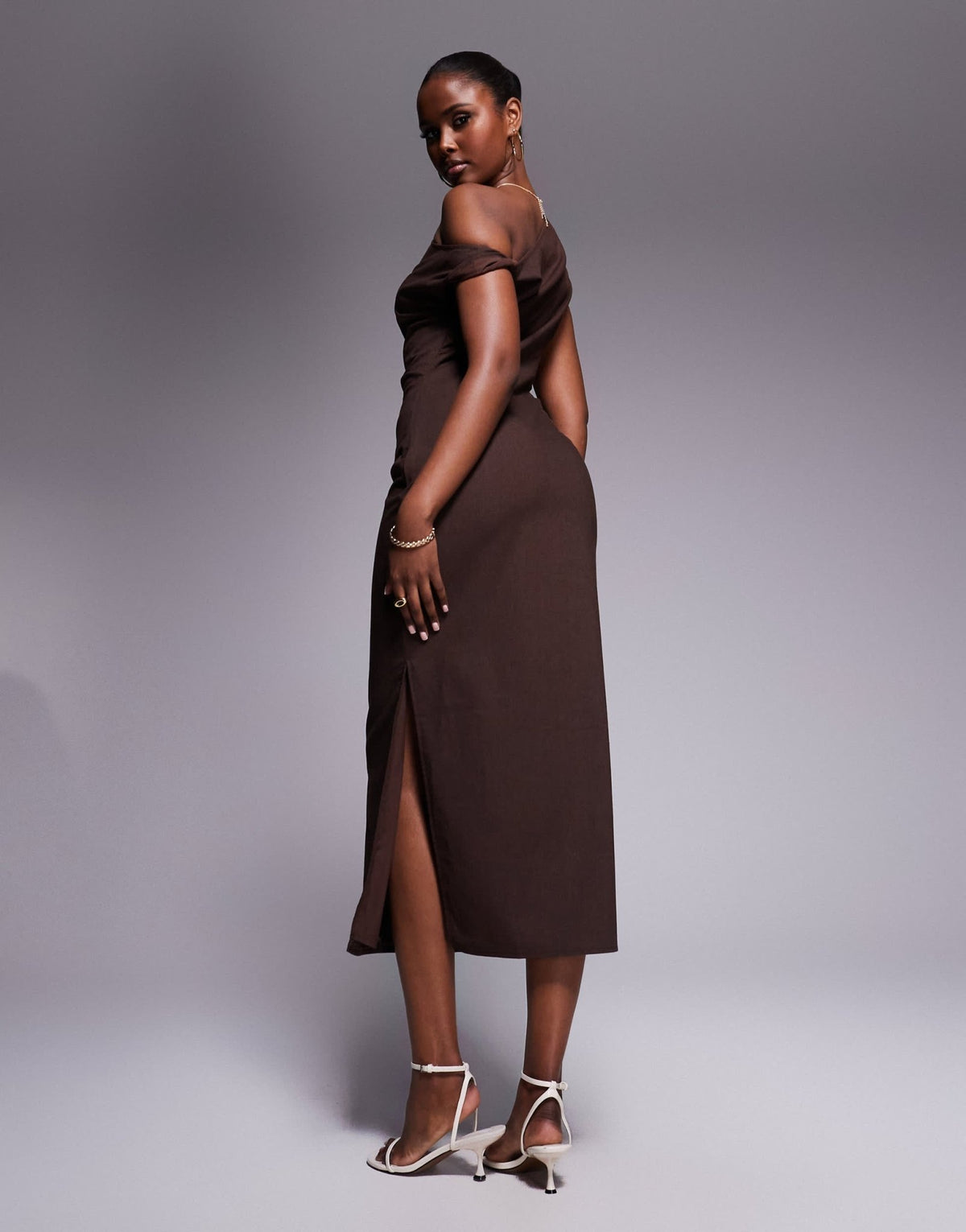 Kaiia exclusive linen look off shoulder twist detail midi dress in chocolate brown - ASOS Sample Sale