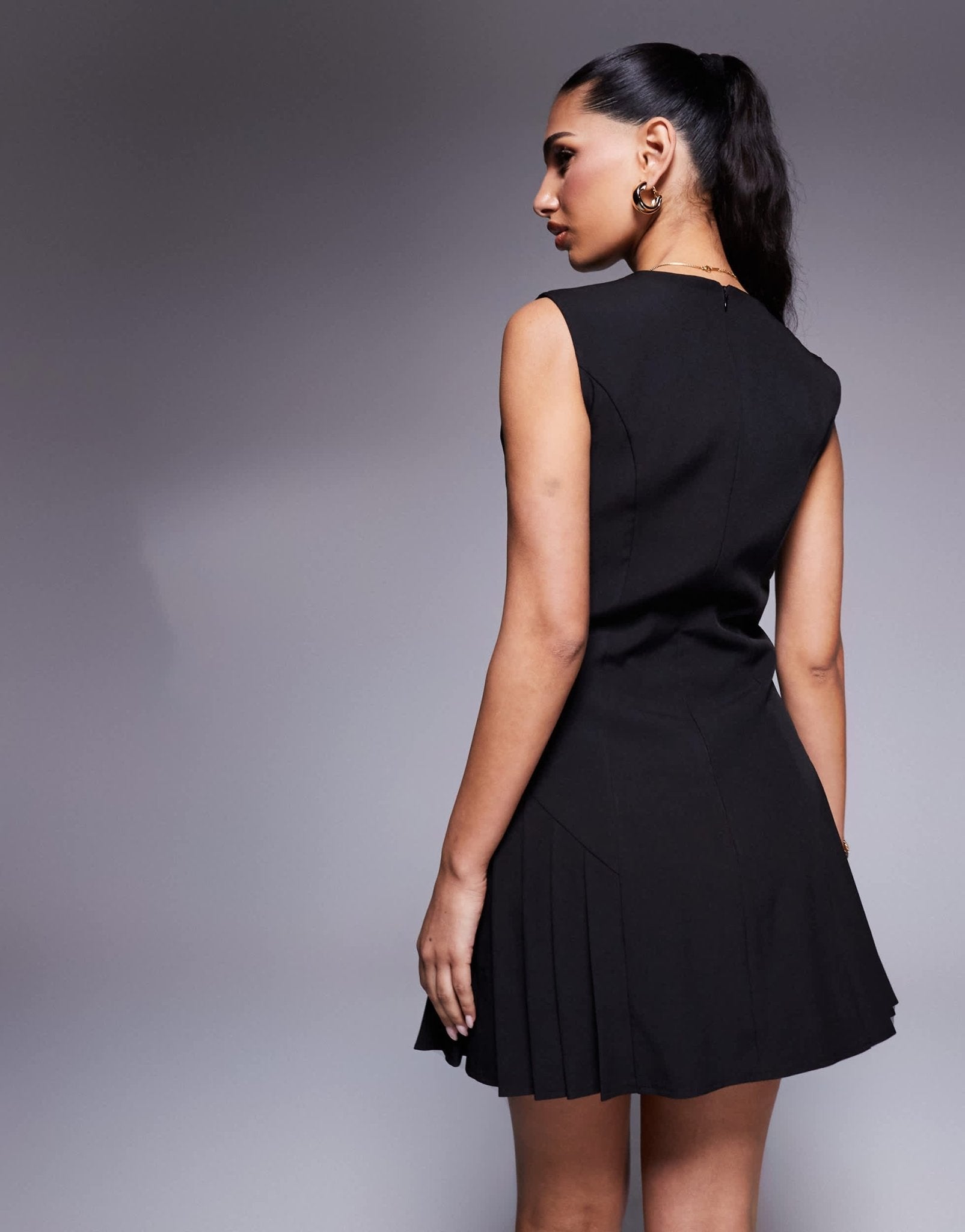 Kaiia exclusive tailored sleeveless button front pleat hem mini dress in black - ASOS Sample Sale