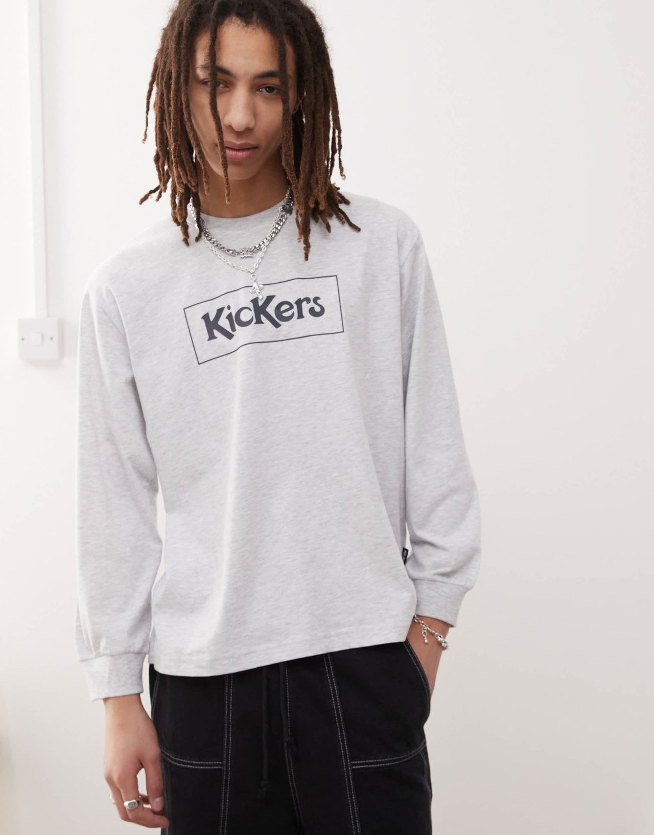 Kickers long sleeve t-shirt with navy graphic in light grey marl - ASOS Sample Sale