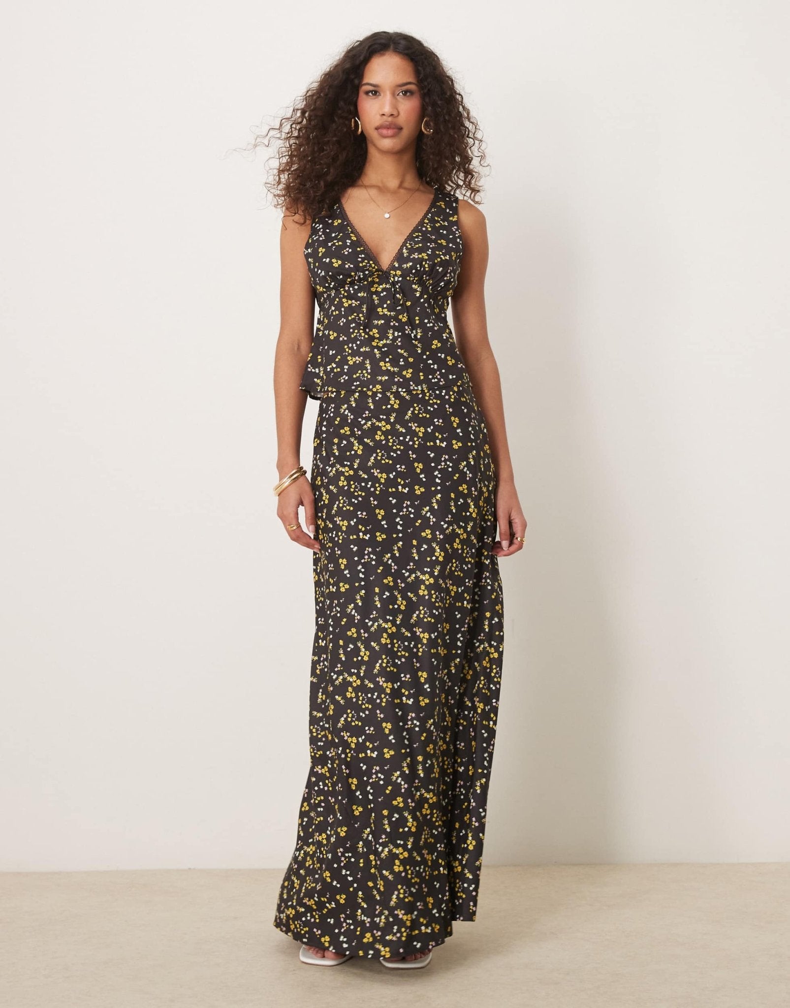 Kiss The Sky v neck top with floral print co - ord - ASOS Sample Sale