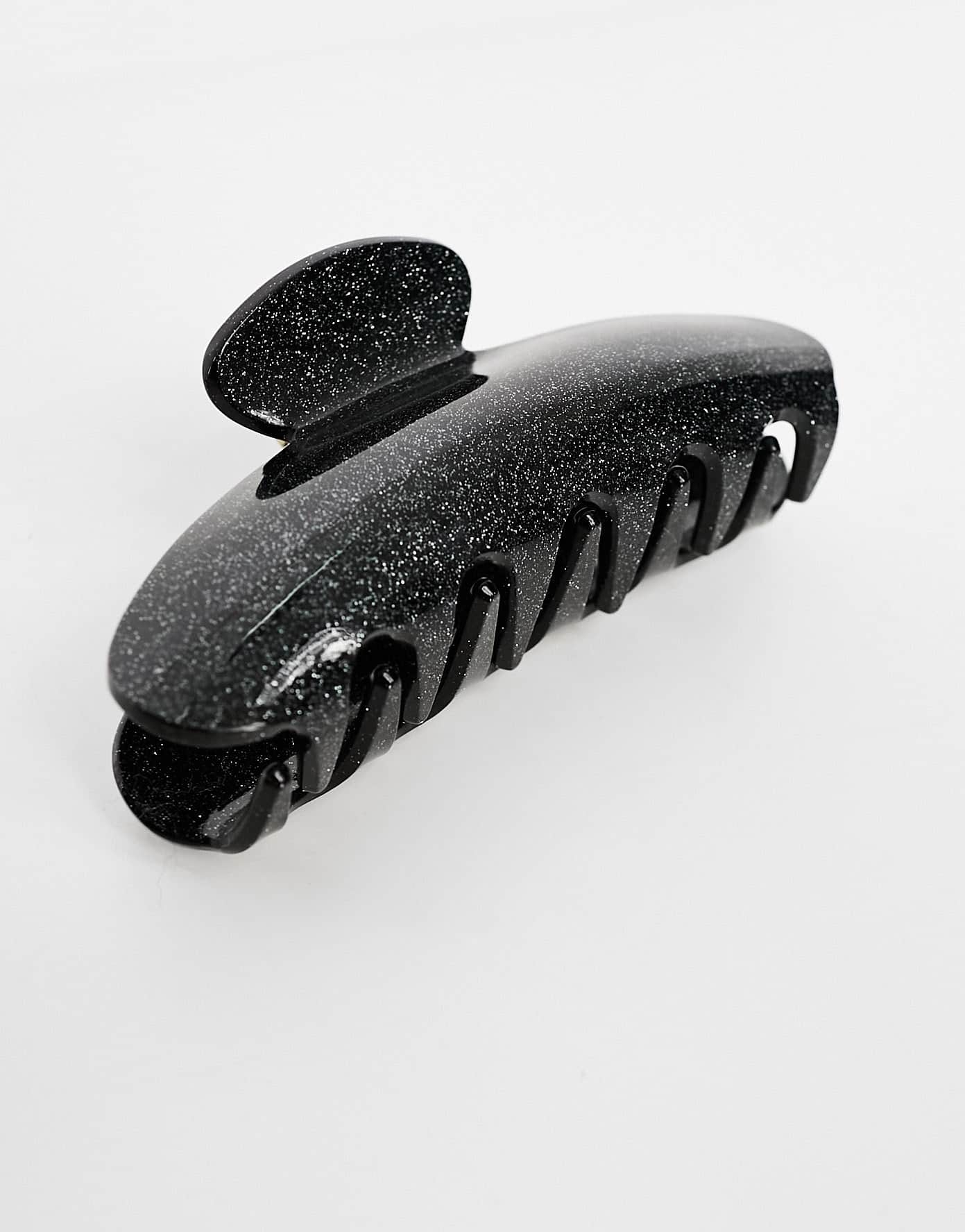 Kitsch Acrylic Claw Clip - Black Glitter - ASOS Sample Sale