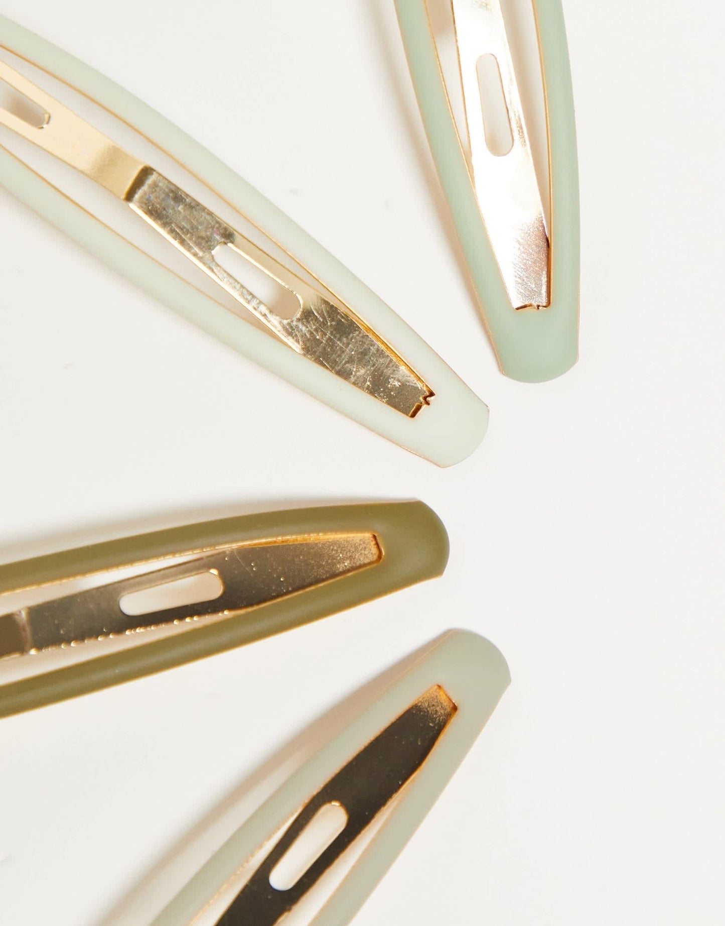 Kitsch Enamel Elongated Snap Clips 4pc - Eucalyptus - ASOS Sample Sale