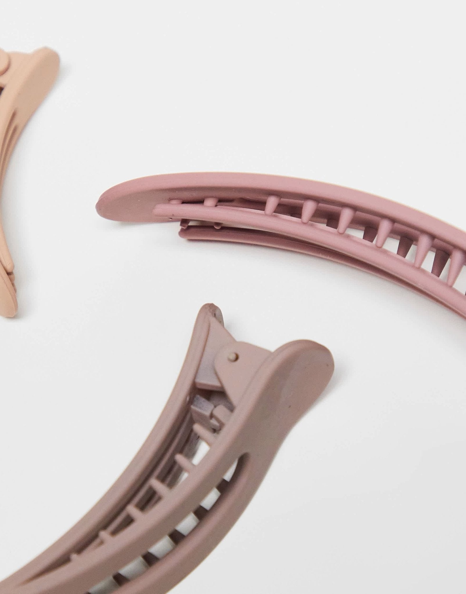 Kitsch Matte Flat Lay Claw Clip Flat 3pc - Terracotta - ASOS Sample Sale