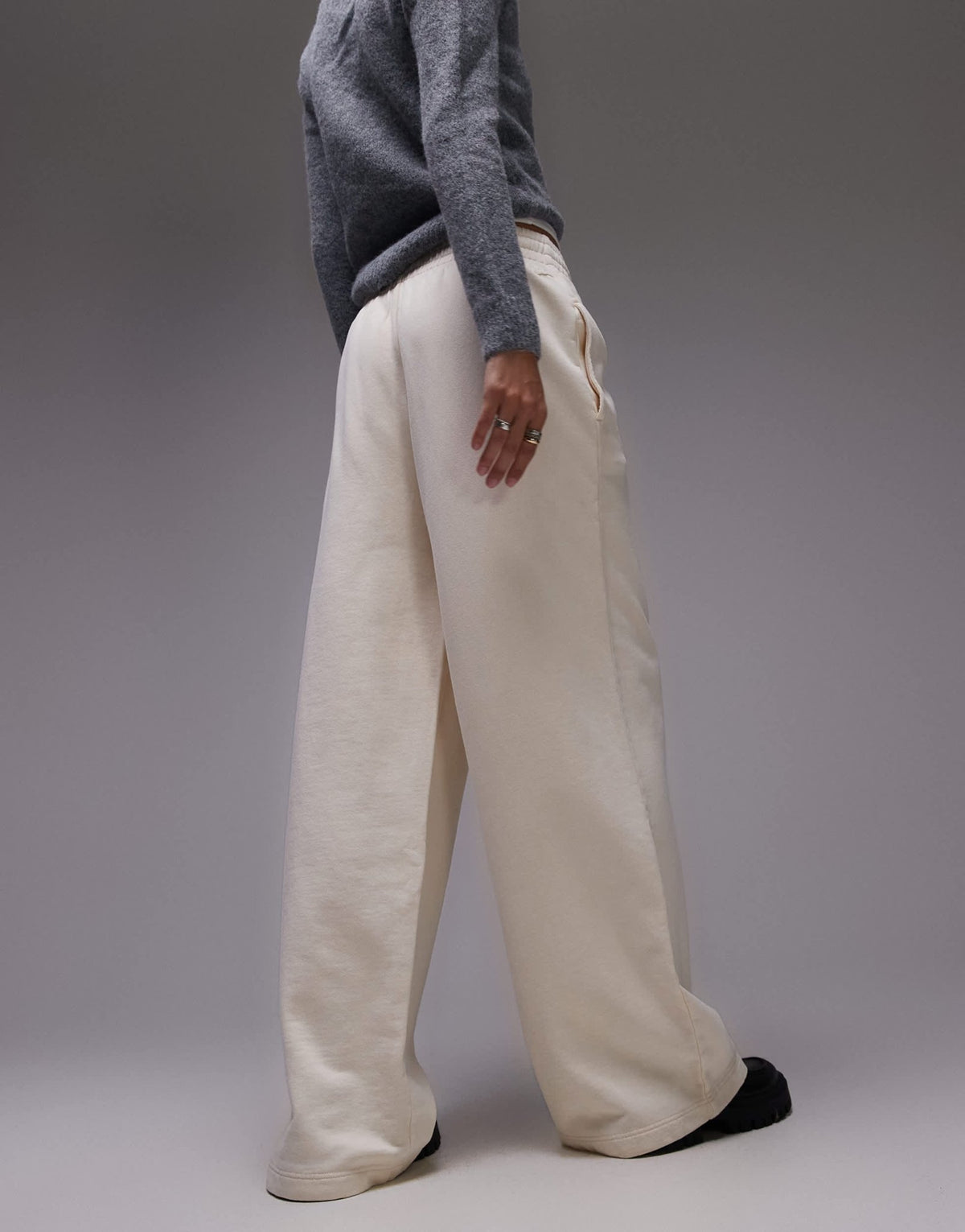 Lacoste wide leg sweat pants in cream - ASOS Sample Sale
