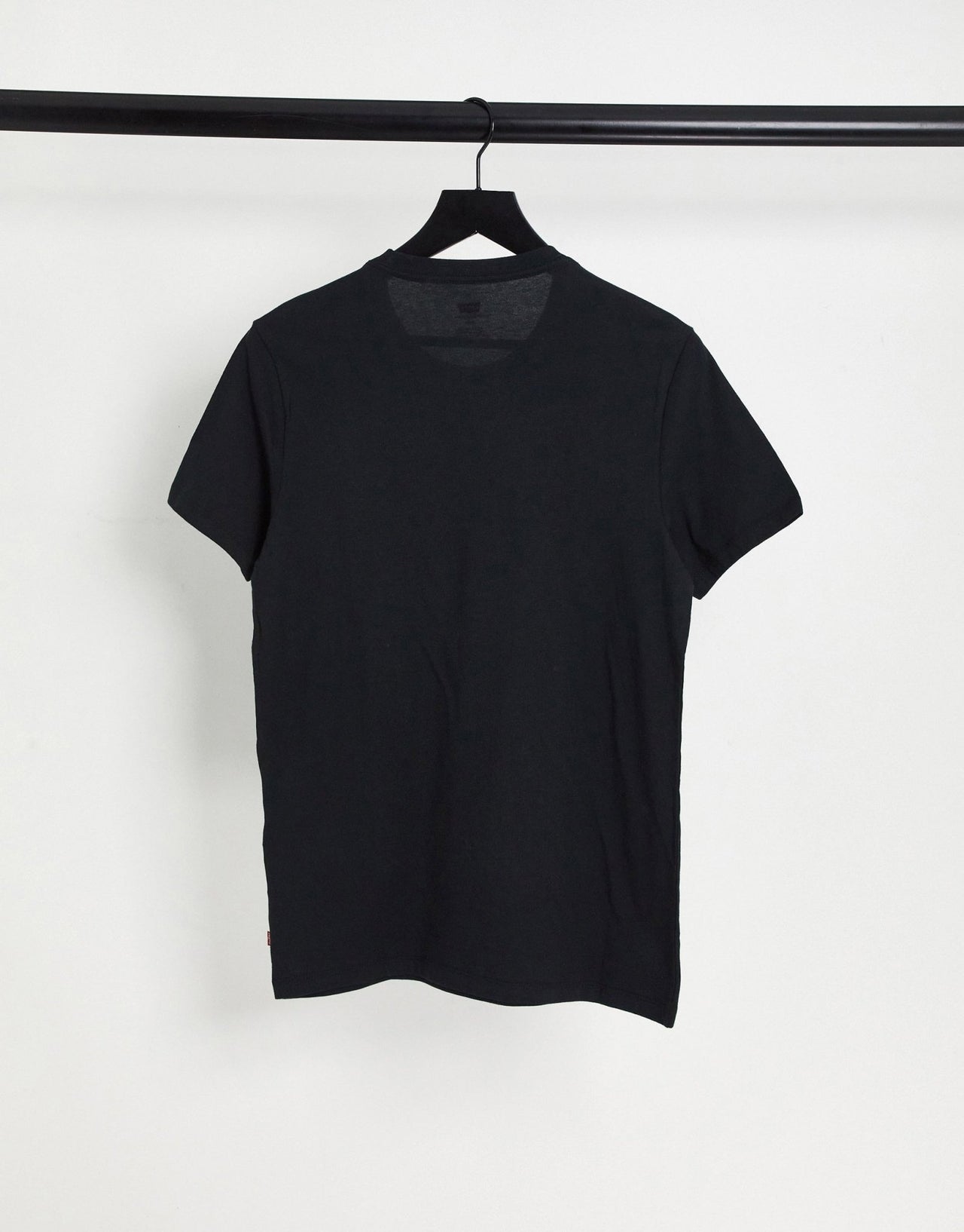 Levi's 2 pack t-shirt in white/black with babytab logo - ASOS Sample Sale