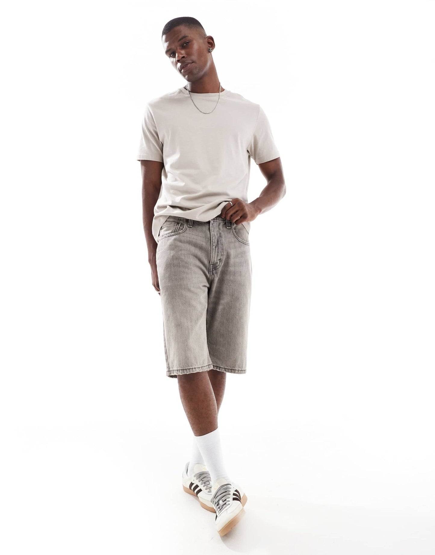 Levi's 469 loose fit 12inch denim shorts in grey wash - ASOS Sample Sale
