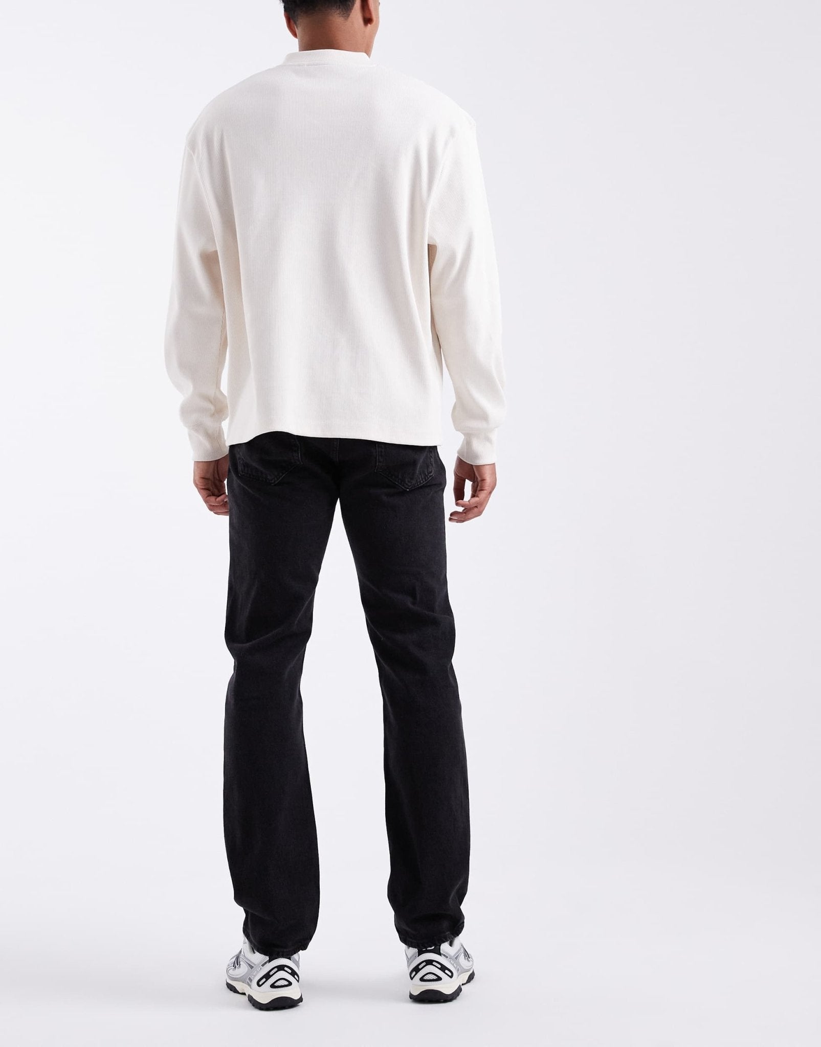 Levi's 501 '93 relaxed straight jeans in black - ASOS Sample Sale