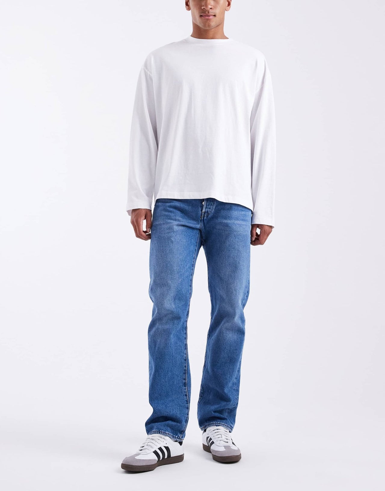 Levi's 501 '93 relaxed straight jeans in mid wash - ASOS Sample Sale