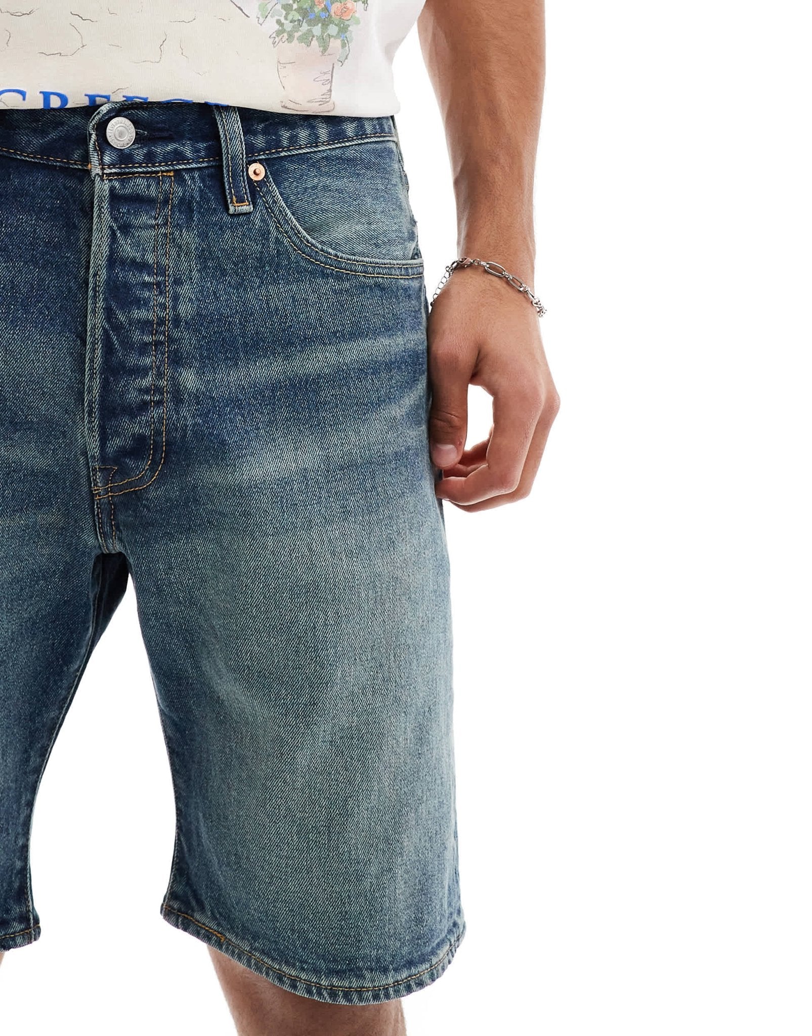 Levi's 501 original straight denim shorts in dark blue - ASOS Sample Sale