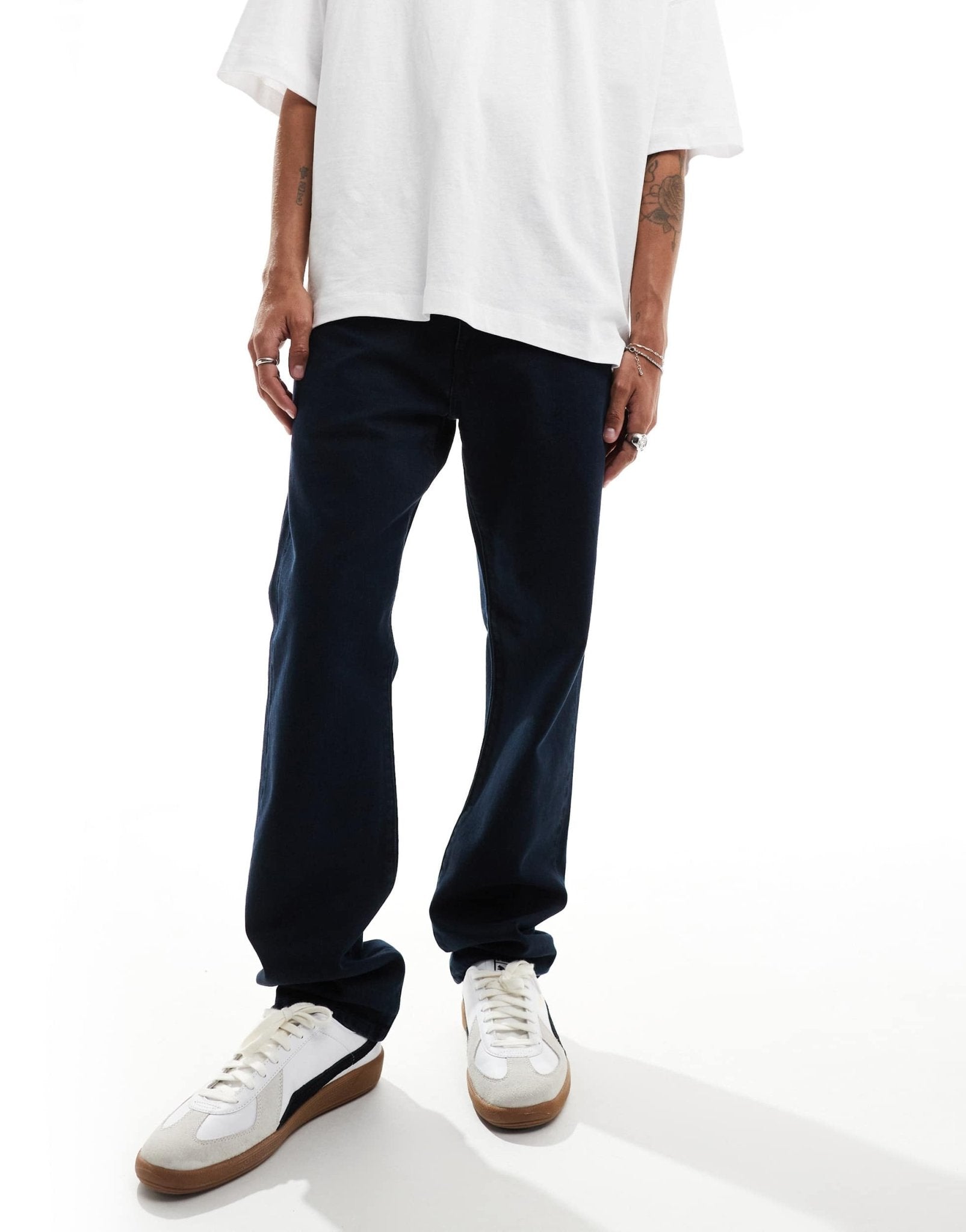Levi's 502 tapered fit jeans in dark blue - ASOS Sample Sale