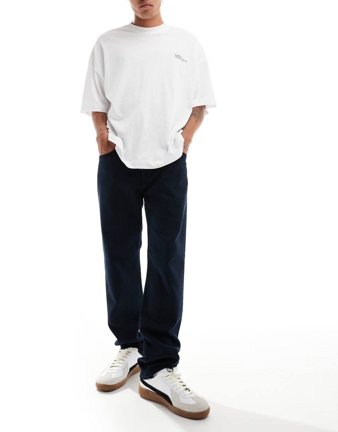Levi's 502 tapered fit jeans in dark blue - ASOS Sample Sale