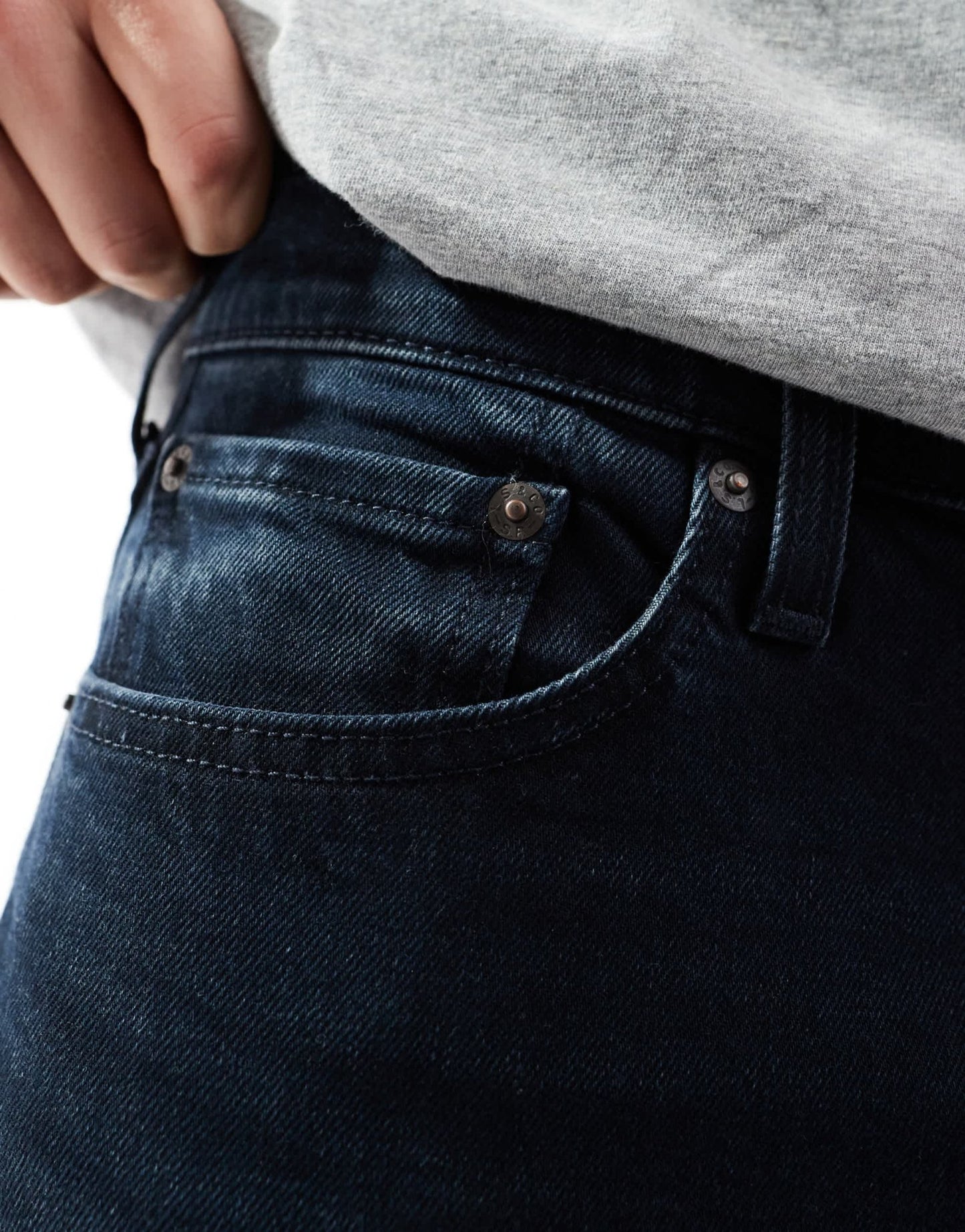 Levi's 512 slim taper jeans in dark blue - ASOS Sample Sale