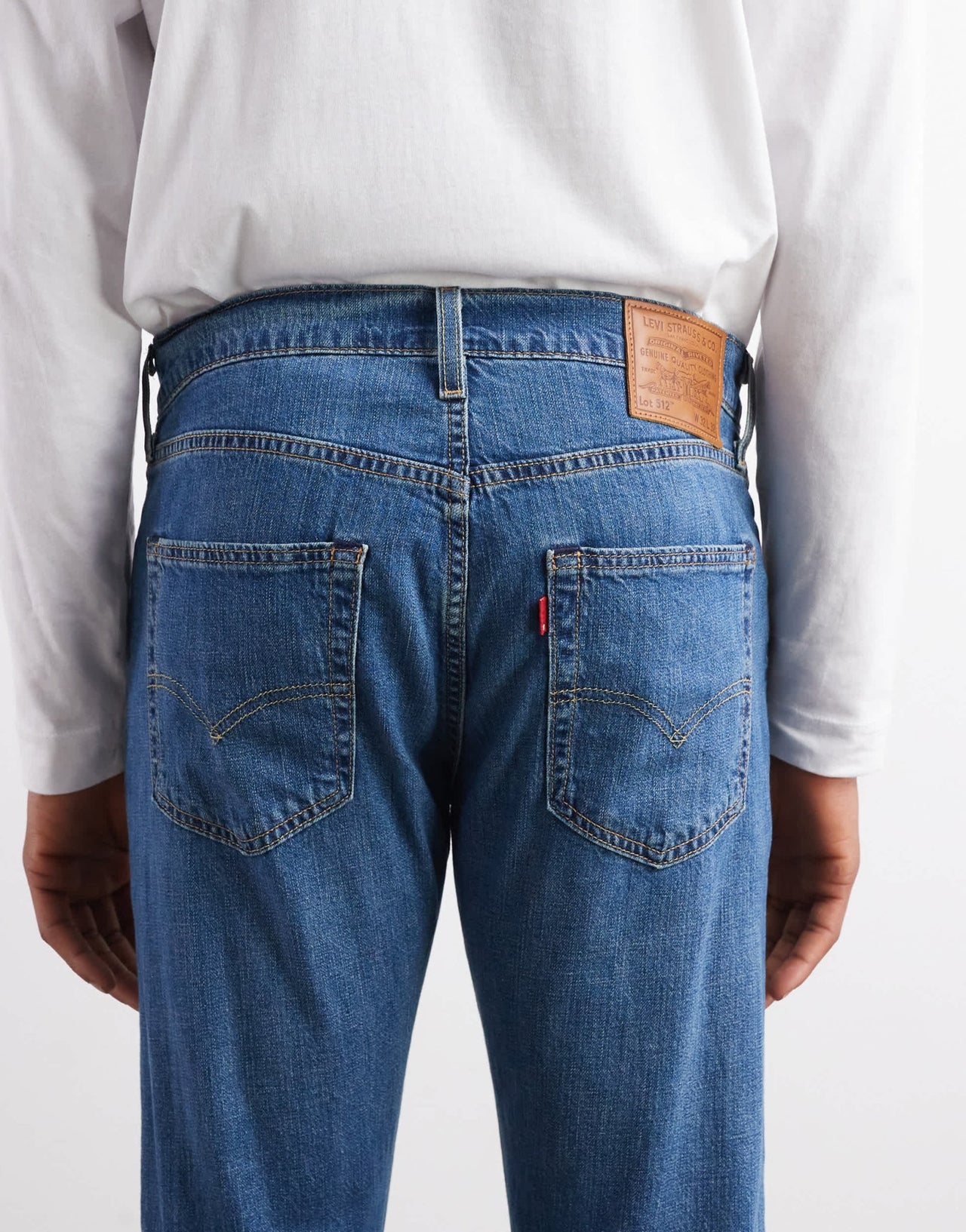 Levi's 512 slim tapered jeans in mid wash - ASOS Sample Sale