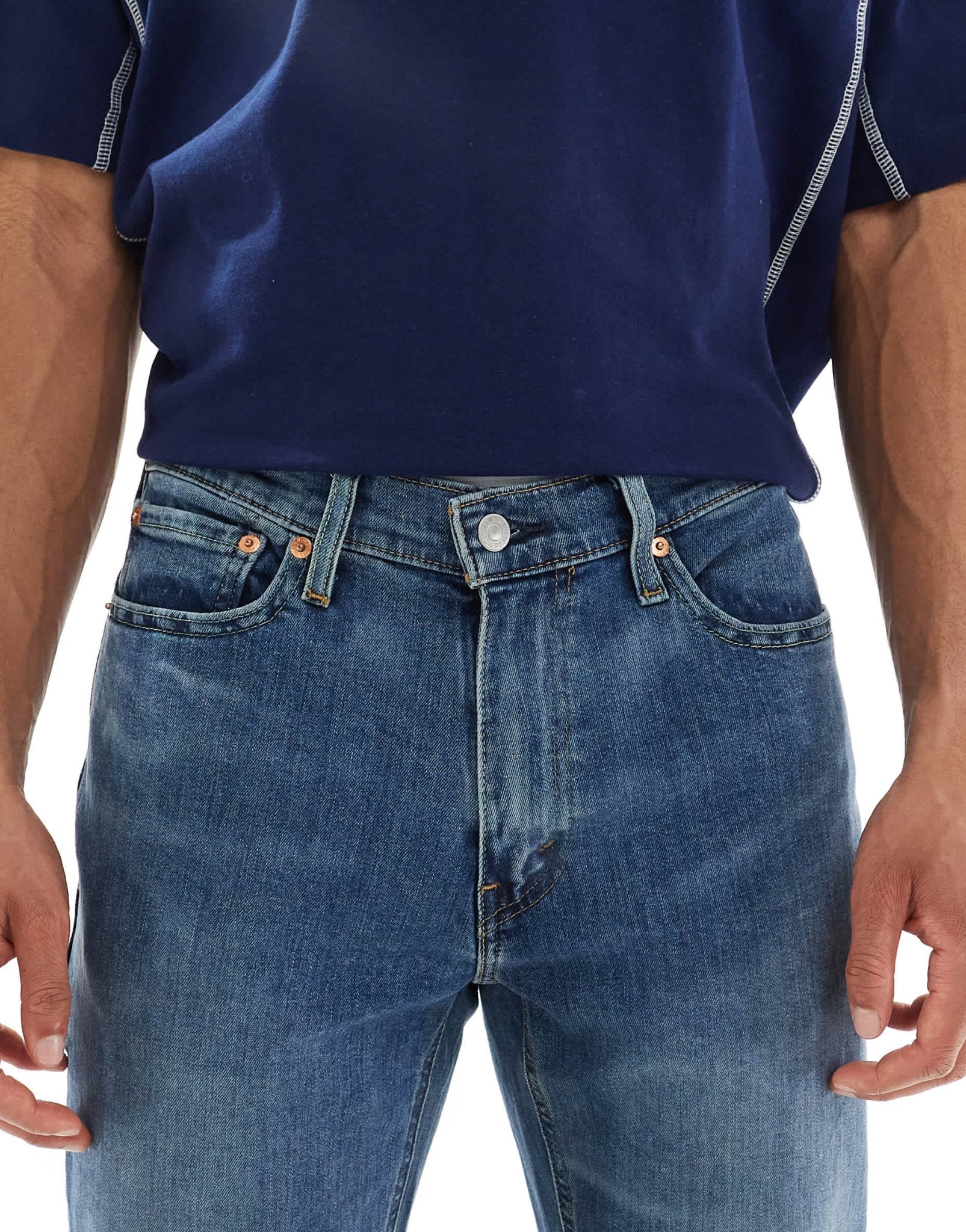 Levi's 541 athletic tapered fit jeans in mid wash - ASOS Sample Sale