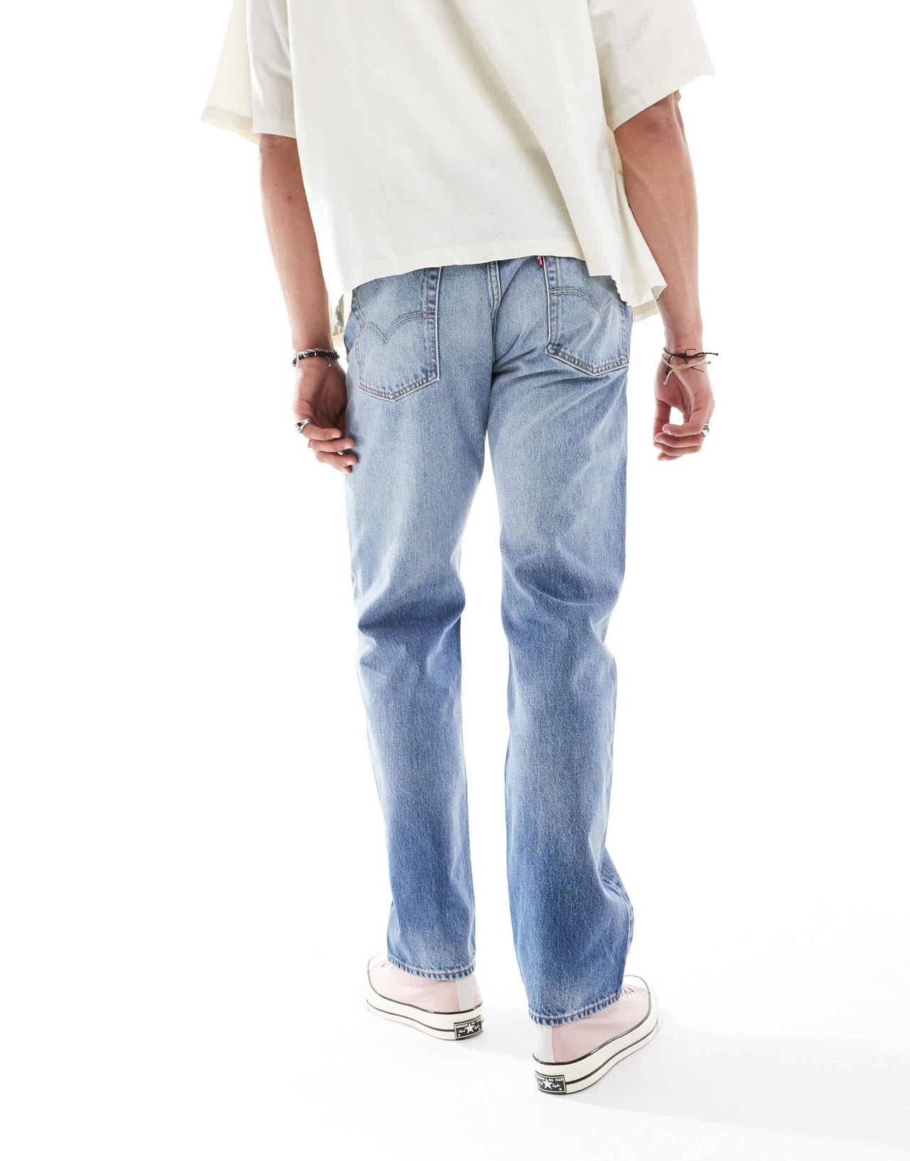 Levi's 555 relaxed straight jeans in mid blue - ASOS Sample Sale