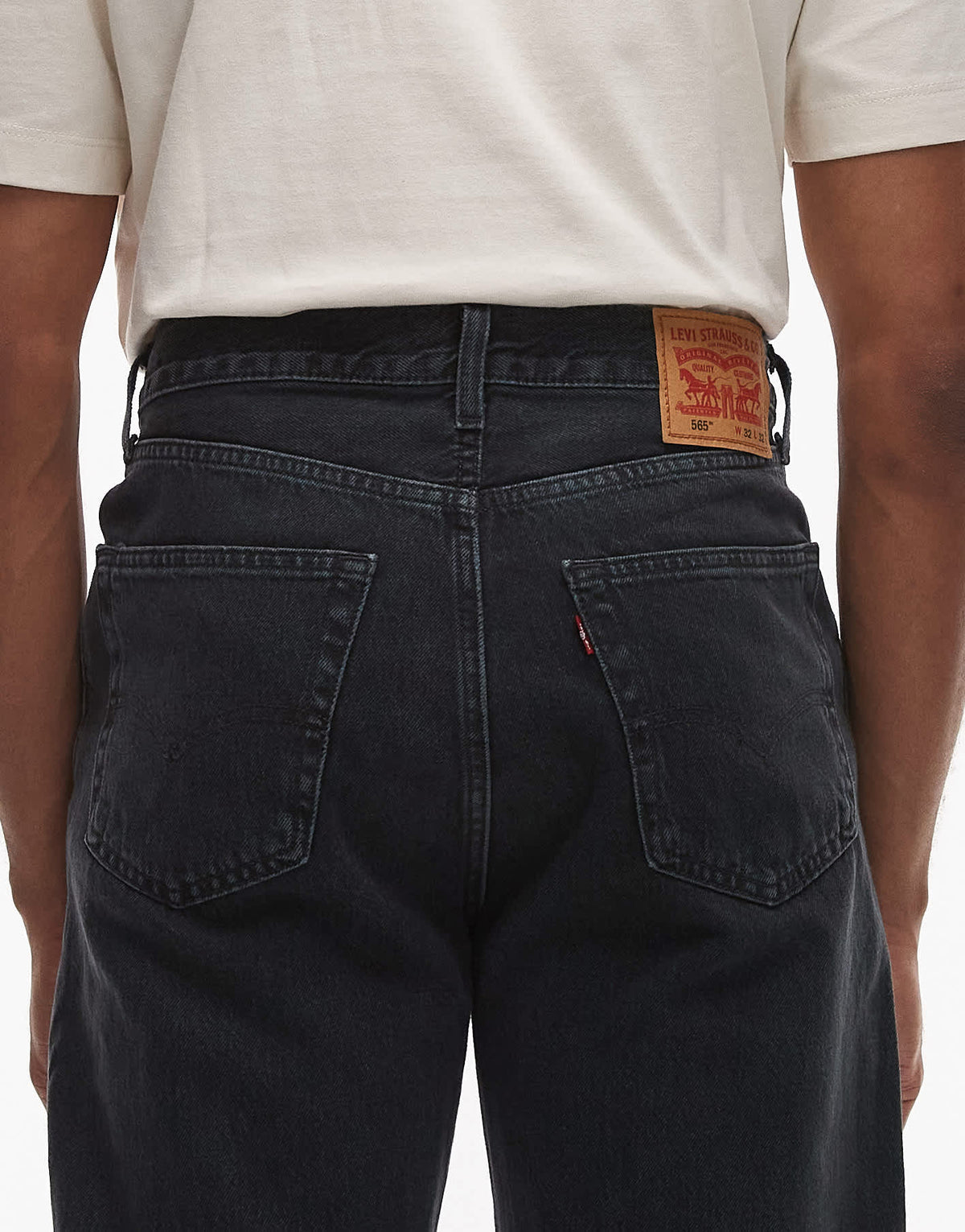 Levi's 565 loose straight jeans in washed black - ASOS Sample Sale