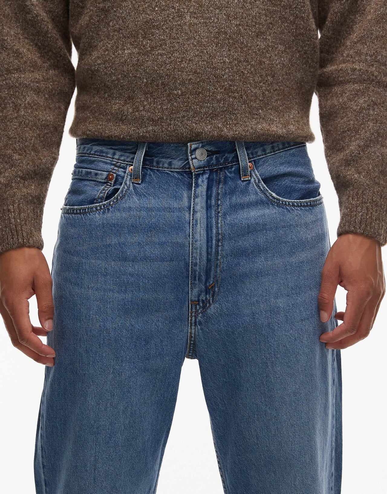 Levi's 565 loose straight lightweight jeans in mid wash - ASOS Sample Sale