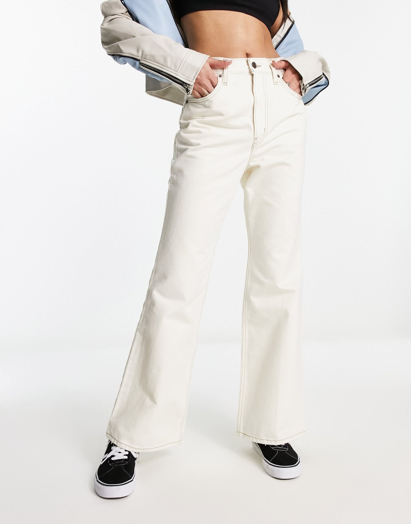 Levi's 70S hight waist flare jeans in cream - ASOS Sample Sale