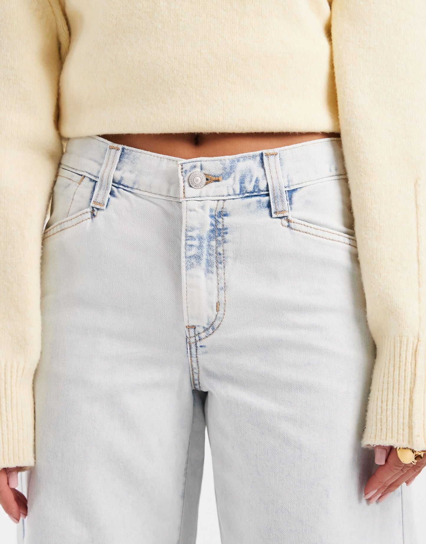 Levi's '94 baggy wide leg jeans in bleach wash - ASOS Sample Sale