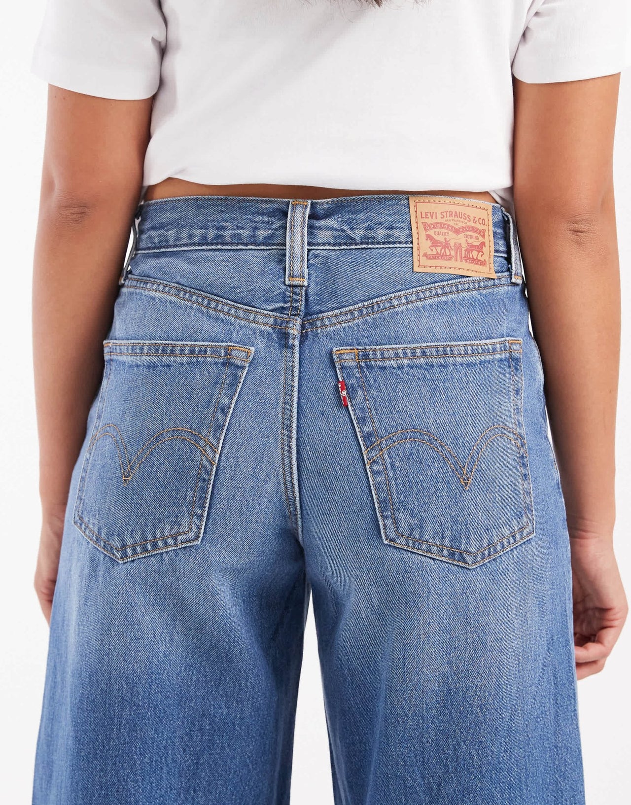 Levi's '94 baggy wide leg jeans in mid blue wash - ASOS Sample Sale