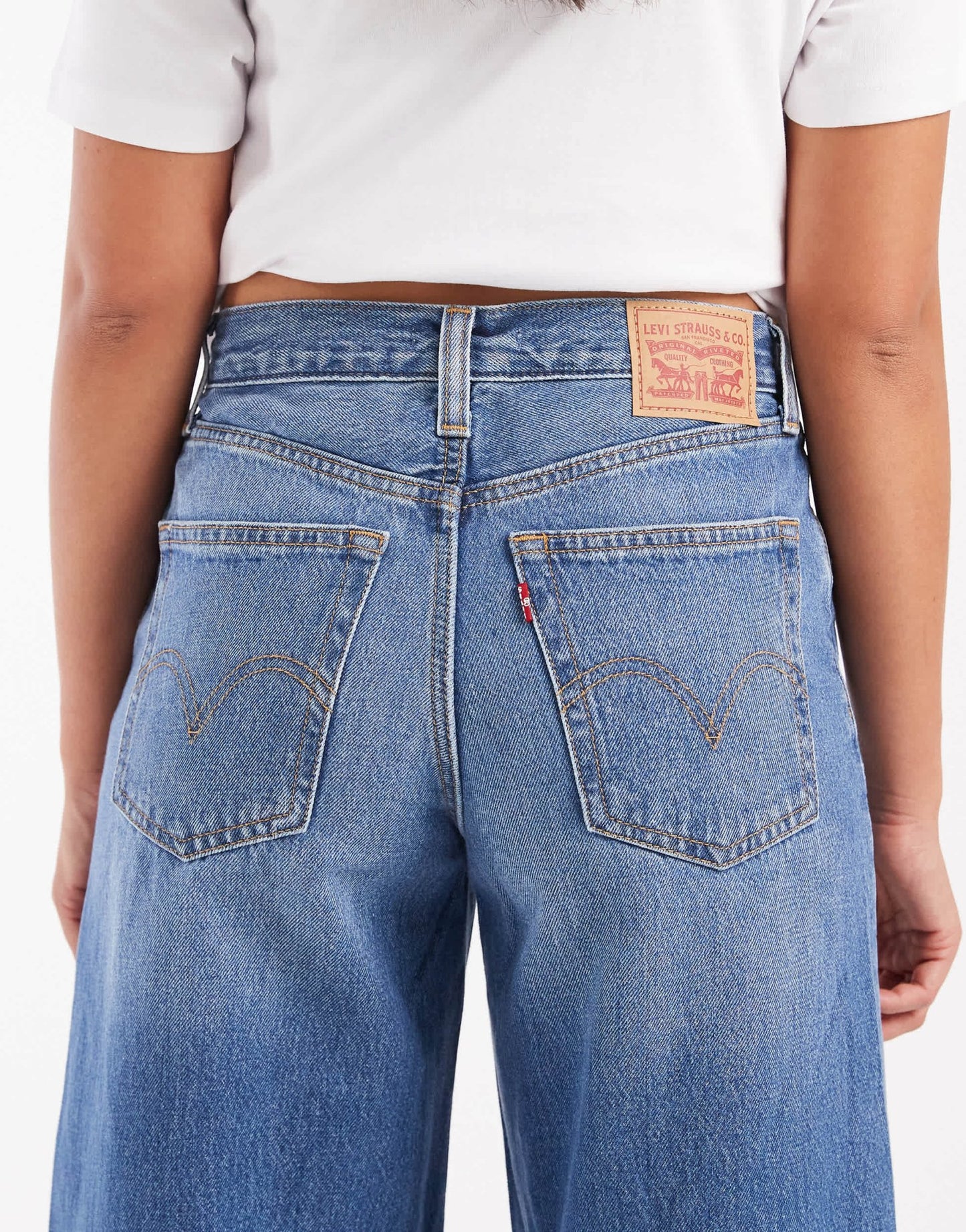 Levi's '94 baggy wide leg jeans in mid blue wash - ASOS Sample Sale