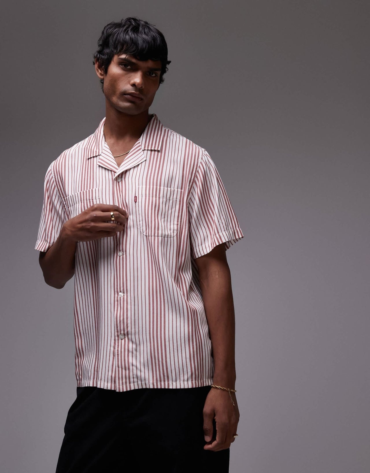 Levi's classic camper short sleeve revere collar stripe shirt in red - ASOS Sample Sale