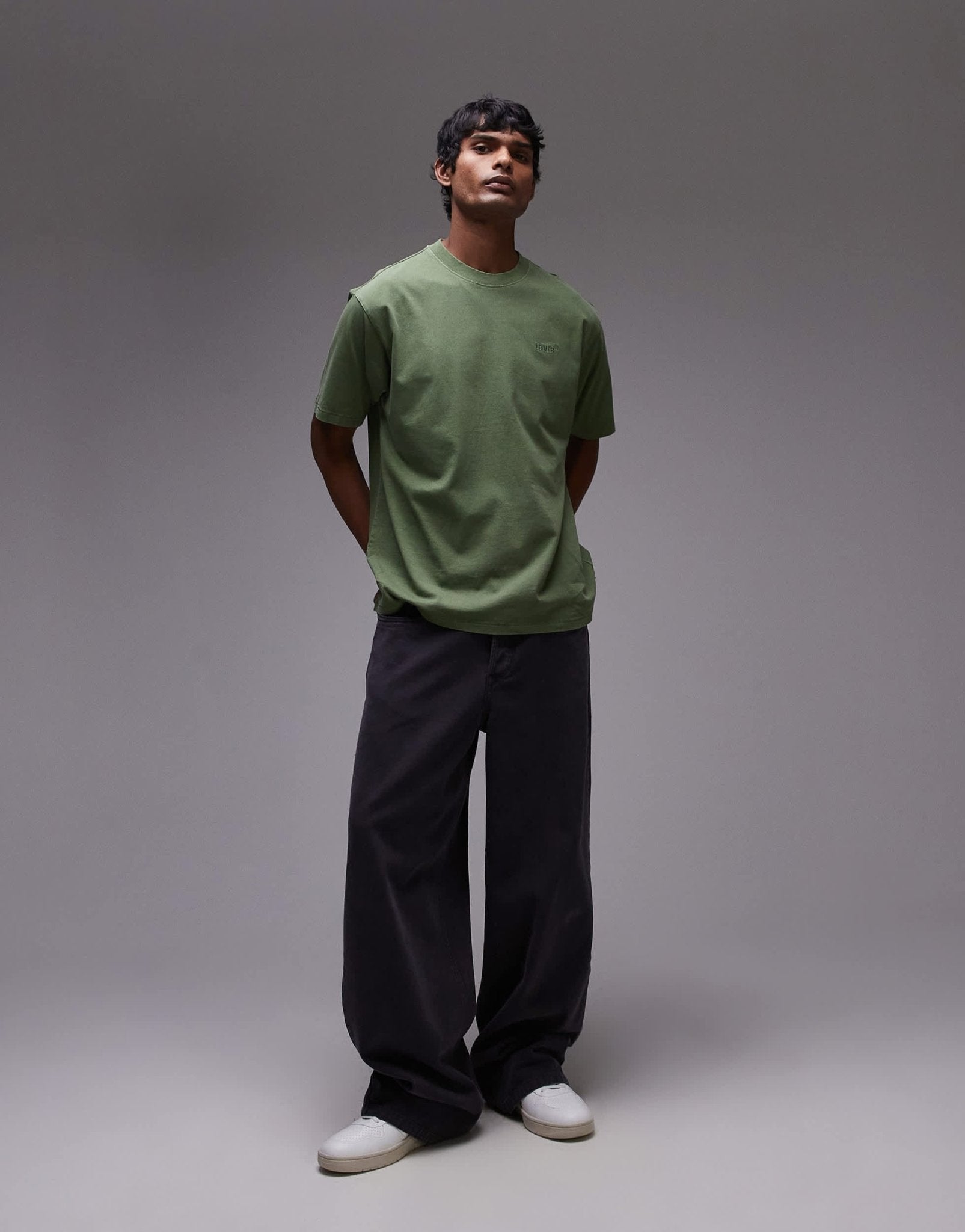 Levi's Red Tab vintage relaxed fit logo garment dye t-shirt in mid green - ASOS Sample Sale